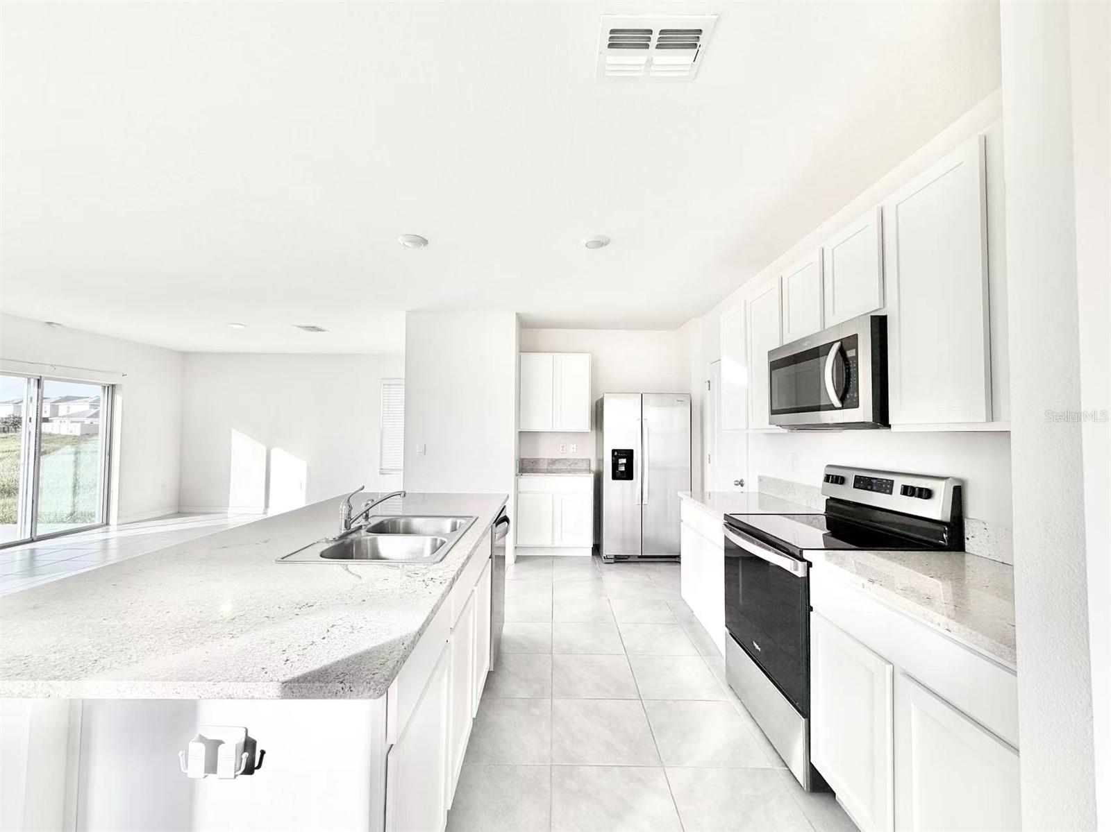 5643 HOLLINGWORTH TRL — photo 4