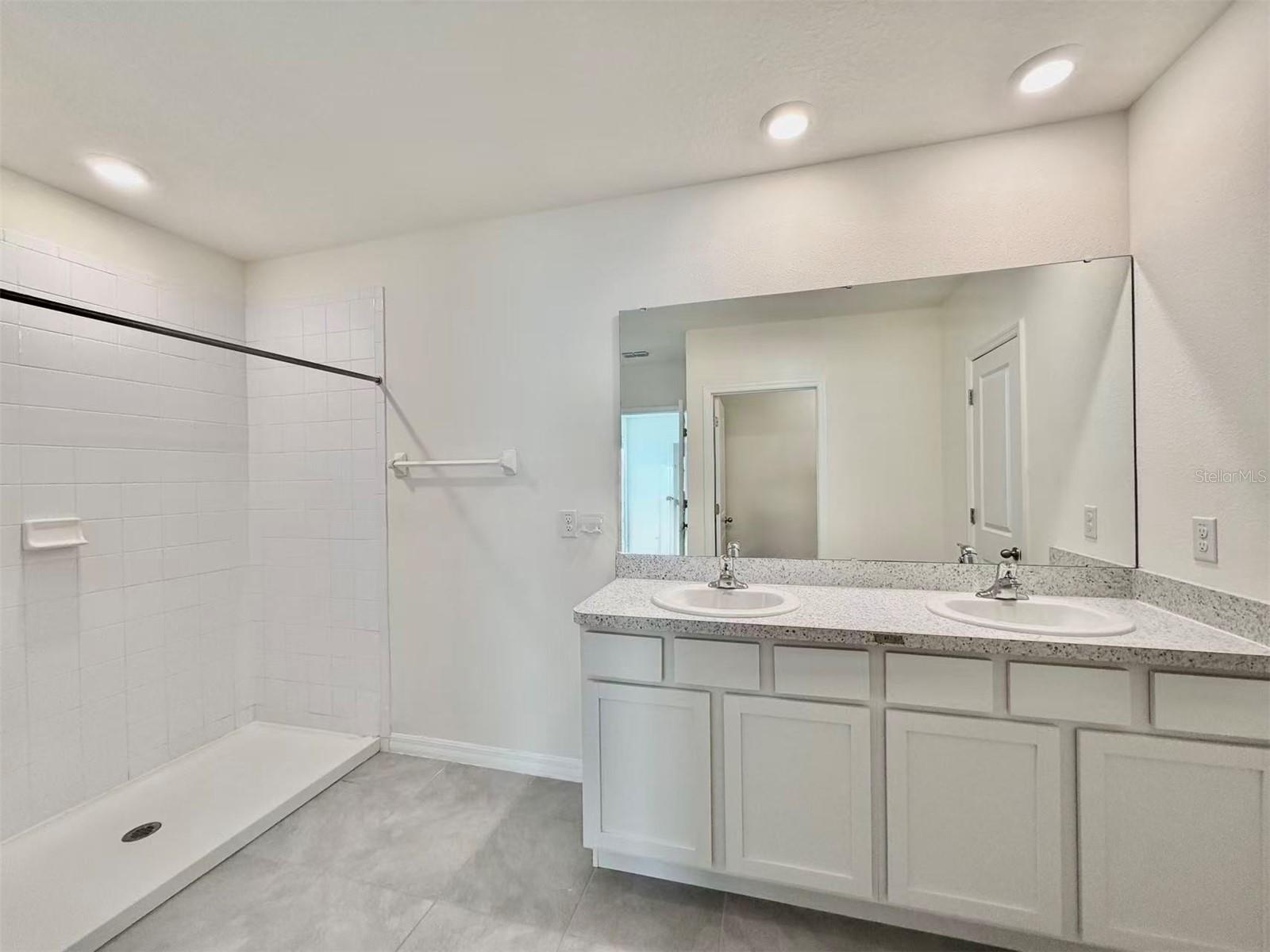 5643 HOLLINGWORTH TRL — photo 15