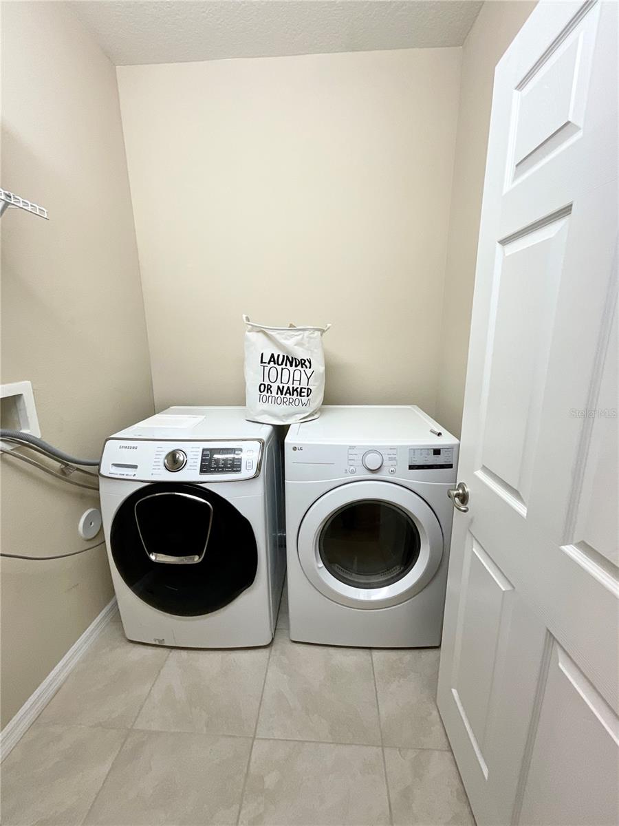 1104 CORAL LN — photo 17