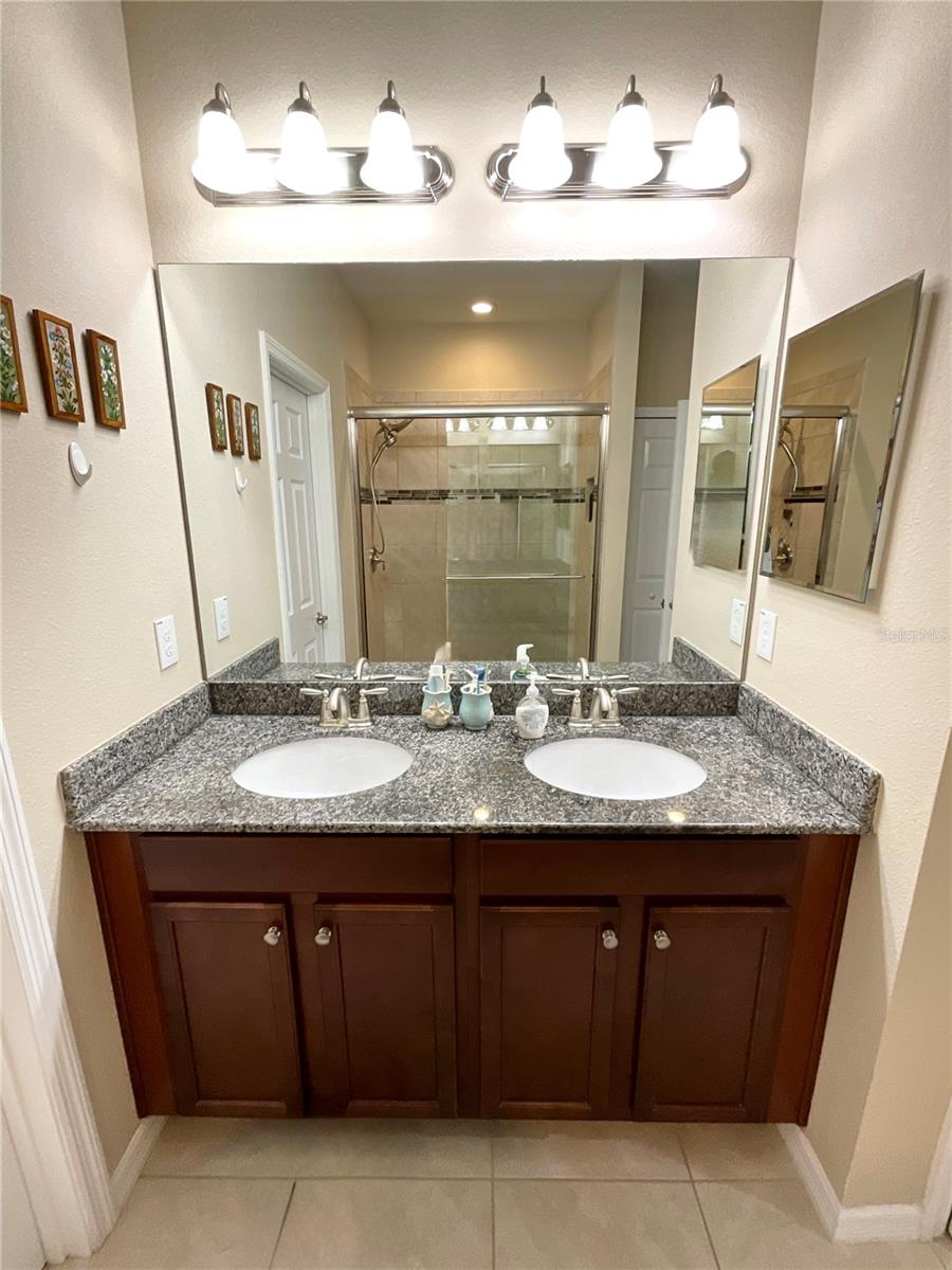 1104 CORAL LN — photo 10