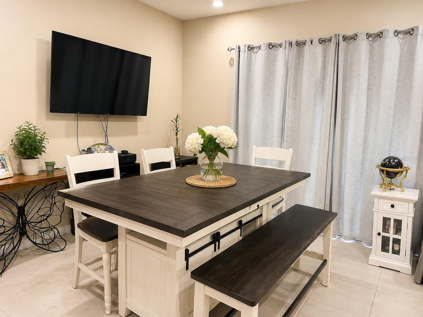 1104 CORAL LN — photo 6