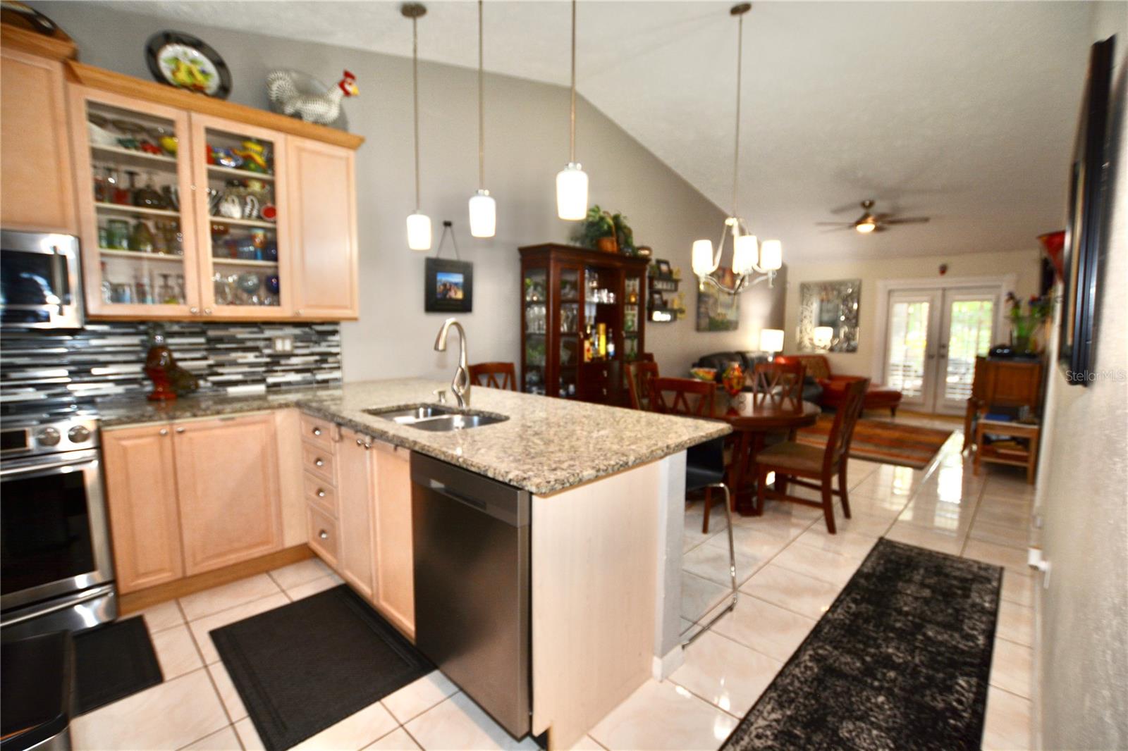 1762 CASTLE ROCK RD — photo 6
