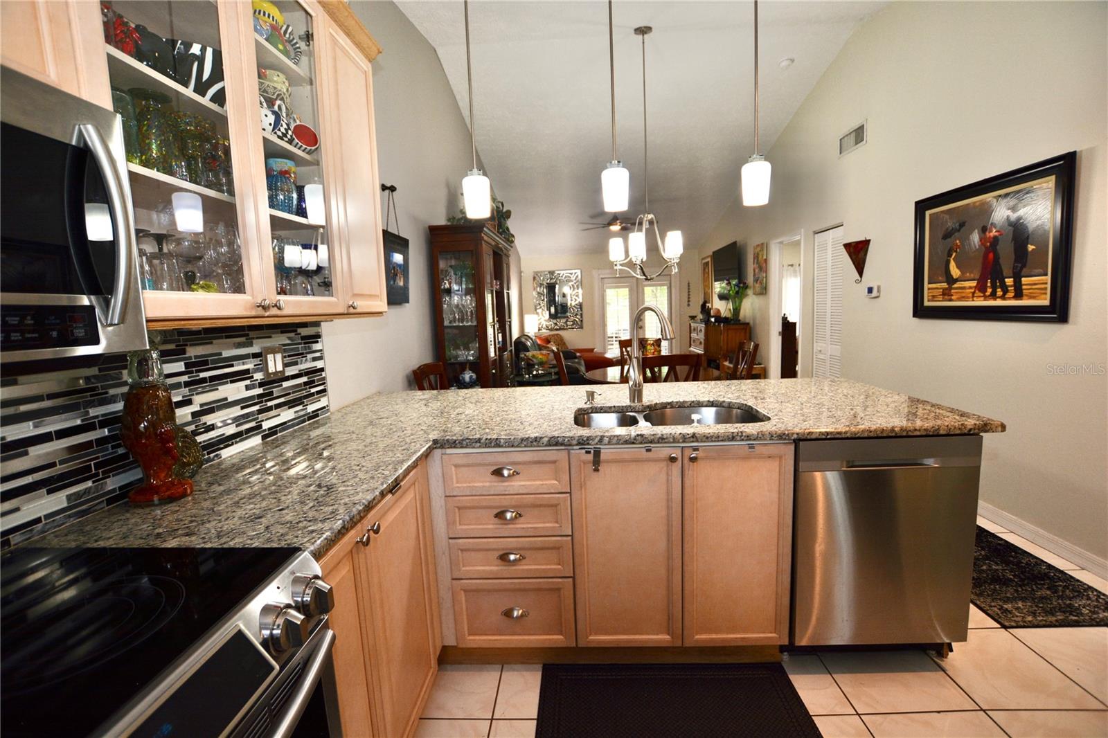 1762 CASTLE ROCK RD — photo 17