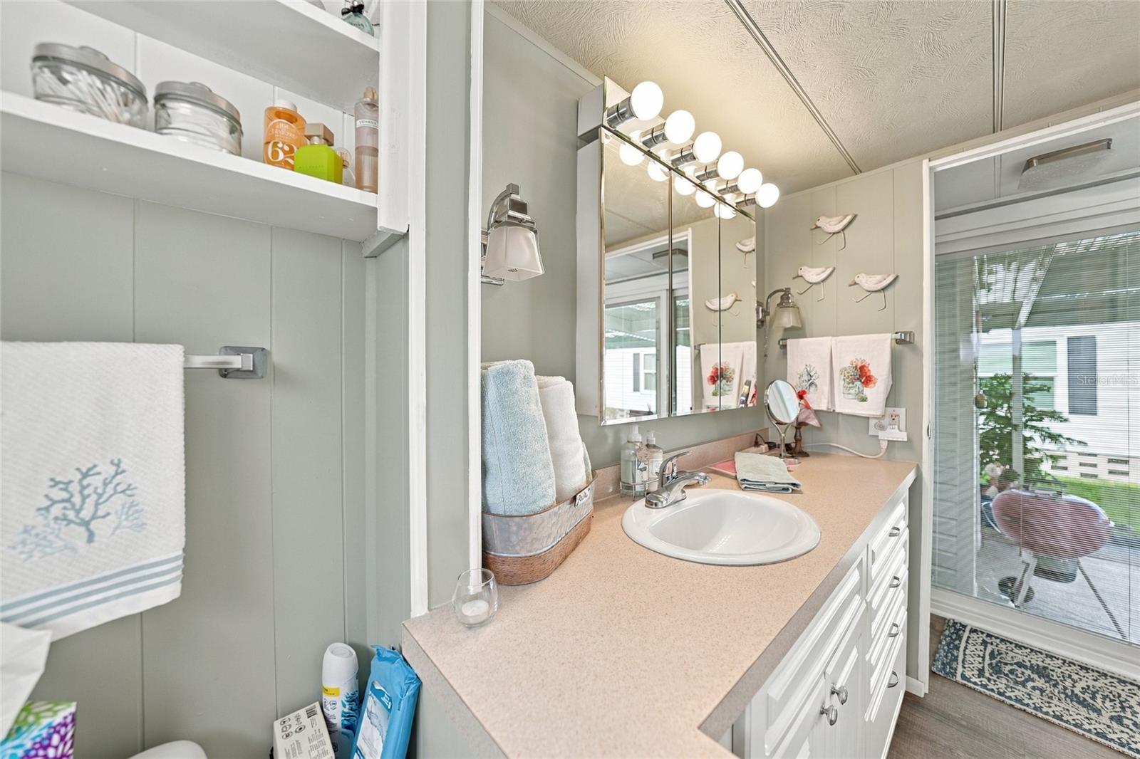 635 BLACKBURN BLVD — photo 18