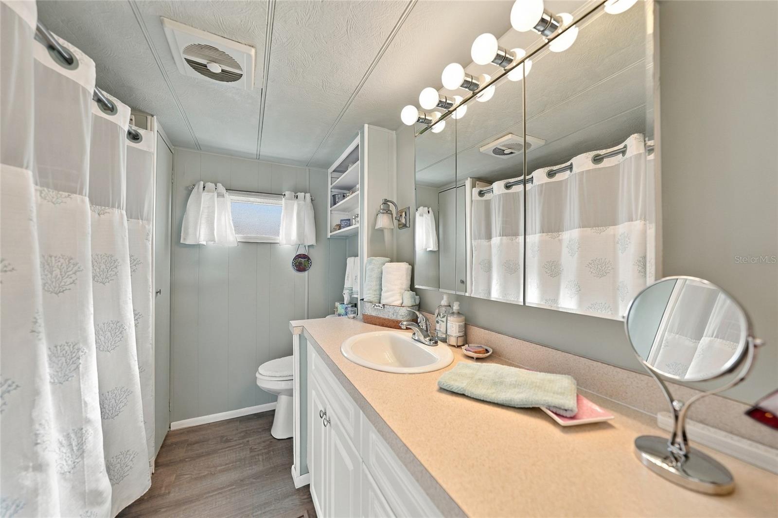635 BLACKBURN BLVD — photo 17