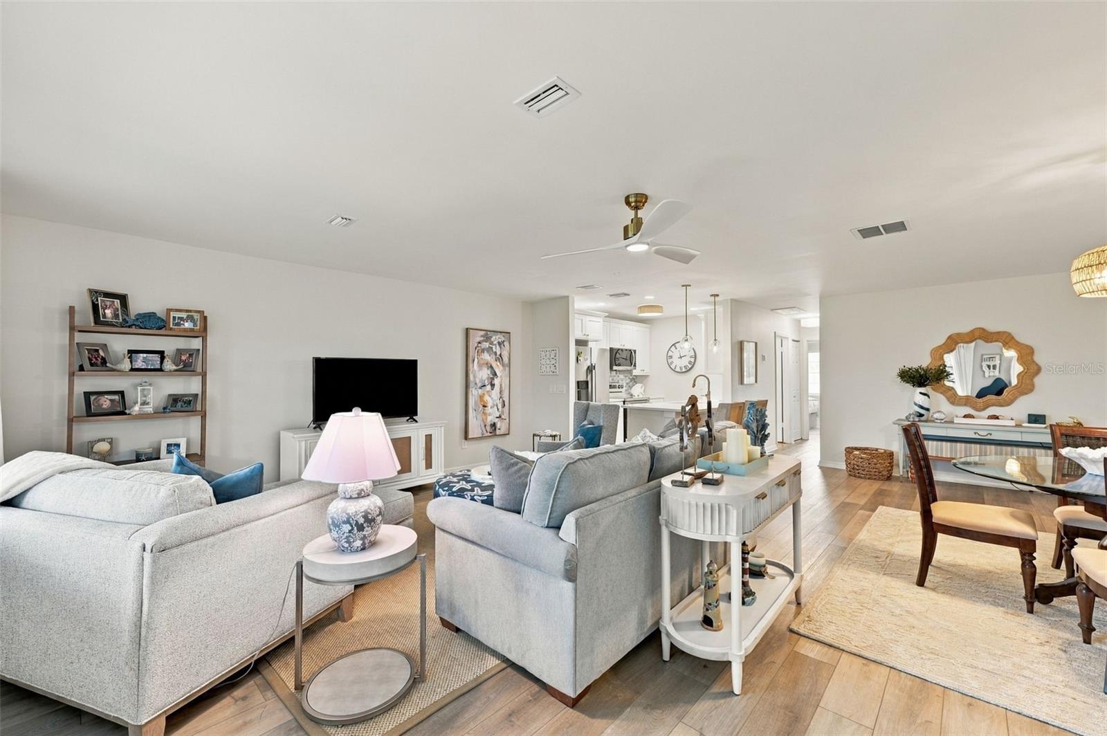 427 GLADSTONE PL #89 — photo 9