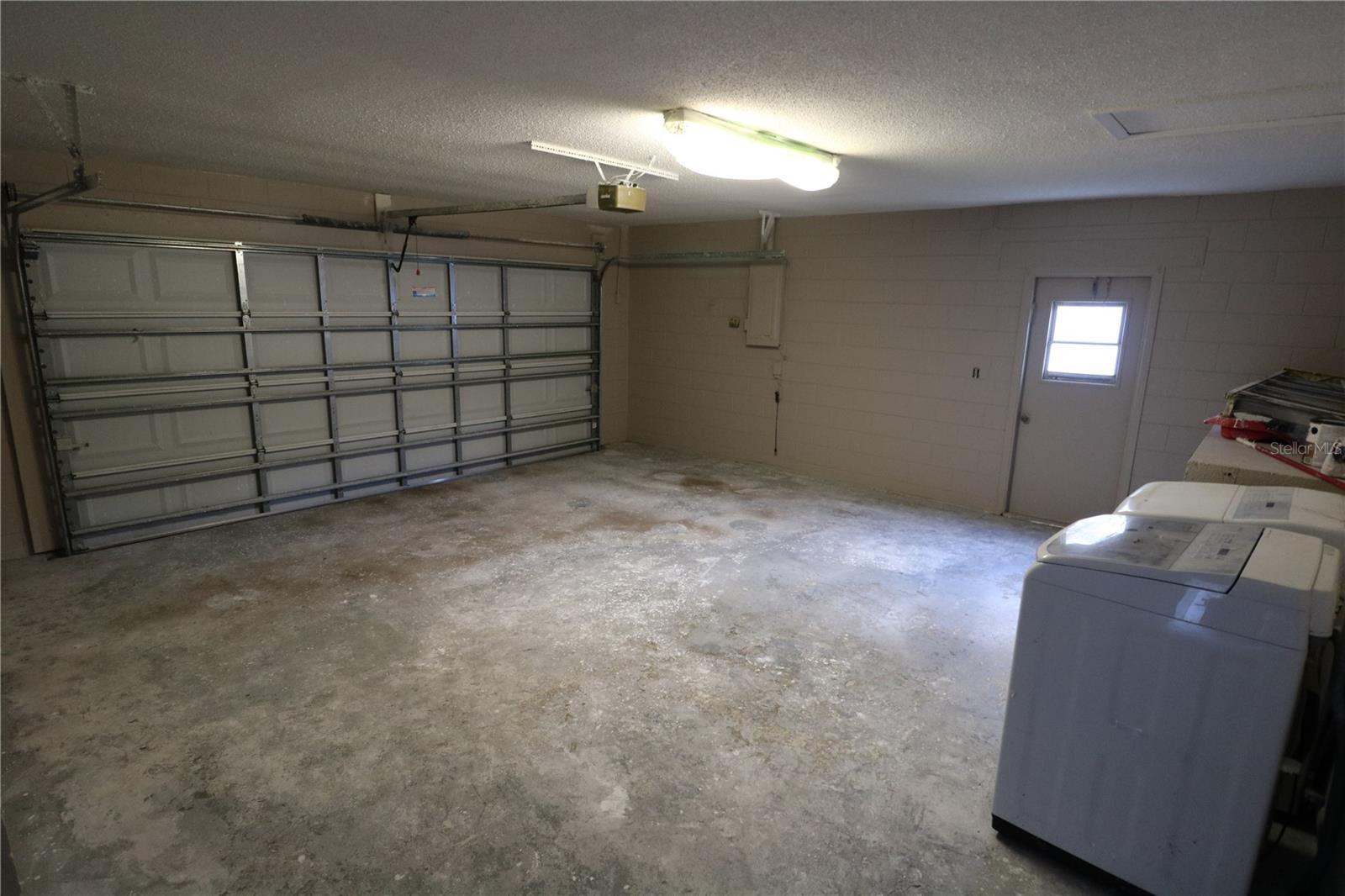 5018 OAKSHIRE DR — photo 28