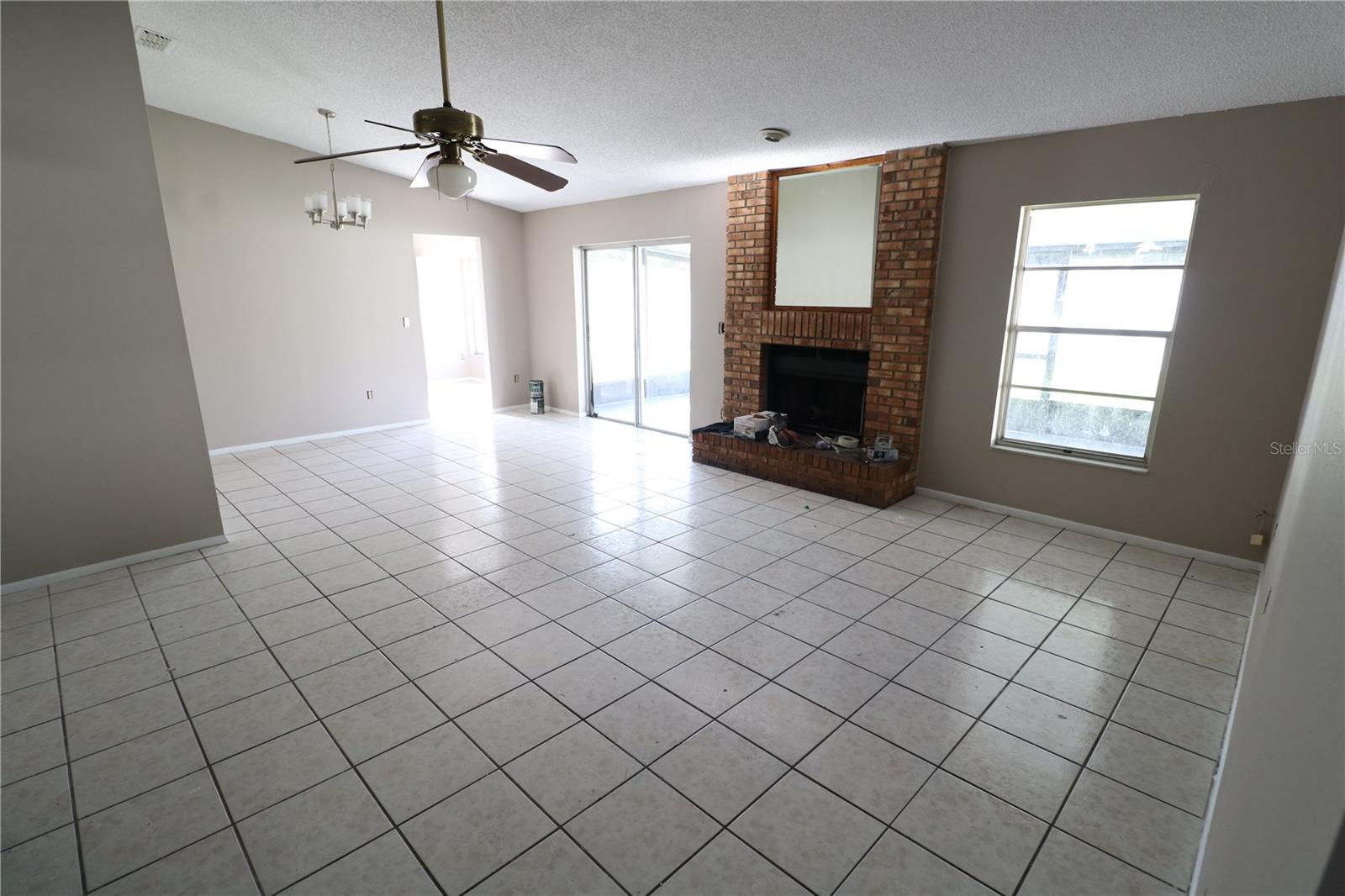 5018 OAKSHIRE DR — photo 15