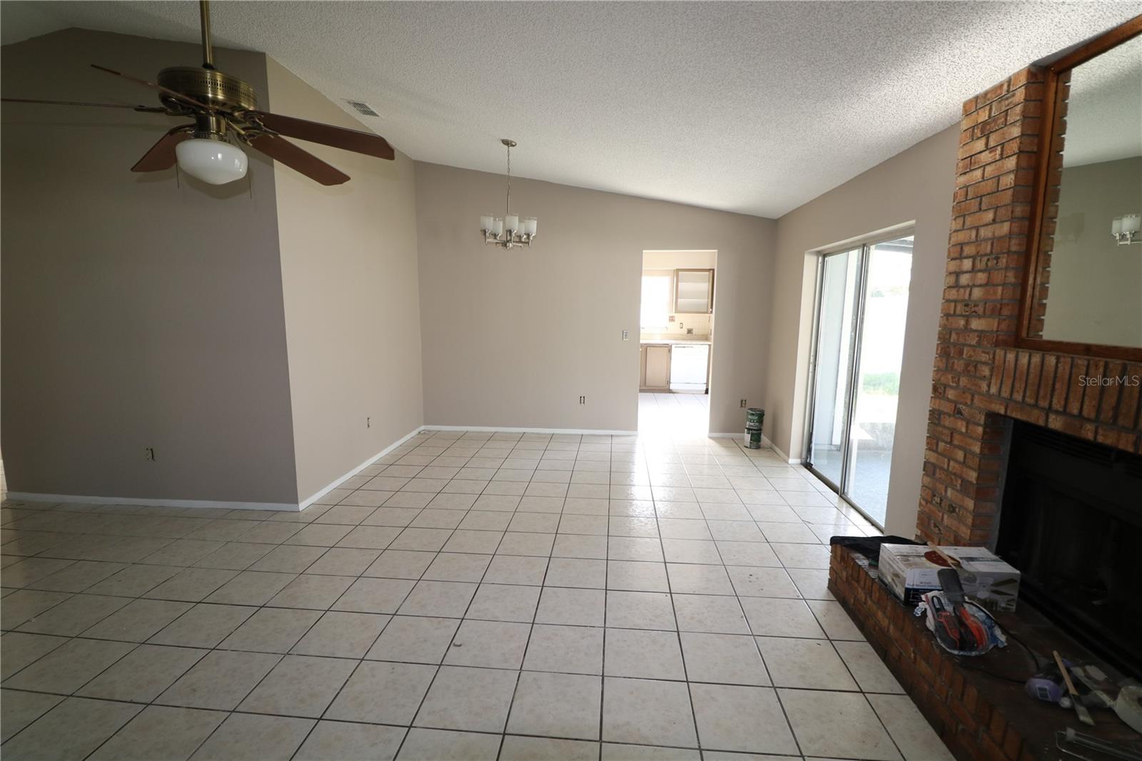 5018 OAKSHIRE DR — photo 23