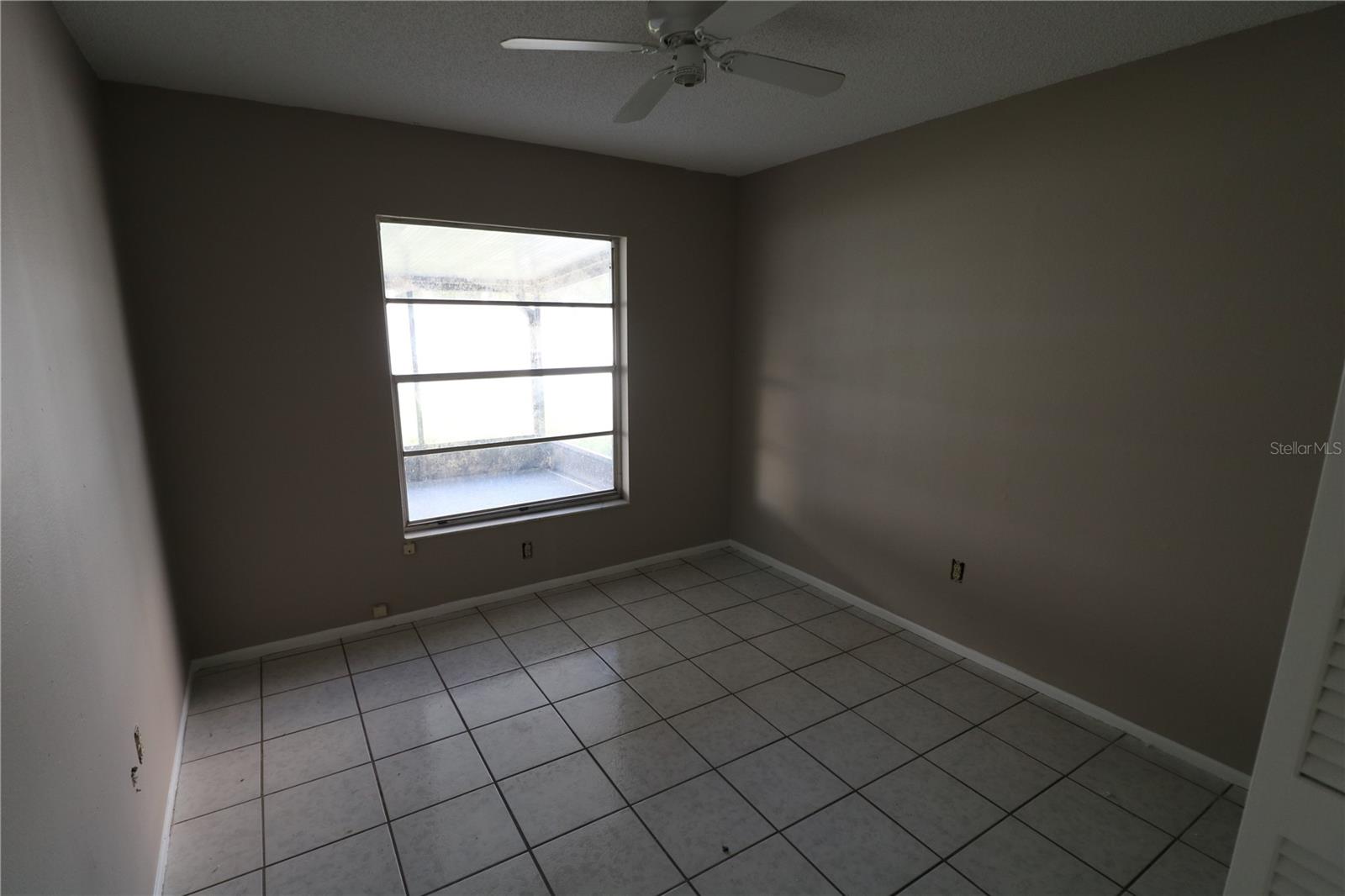 5018 OAKSHIRE DR — photo 13