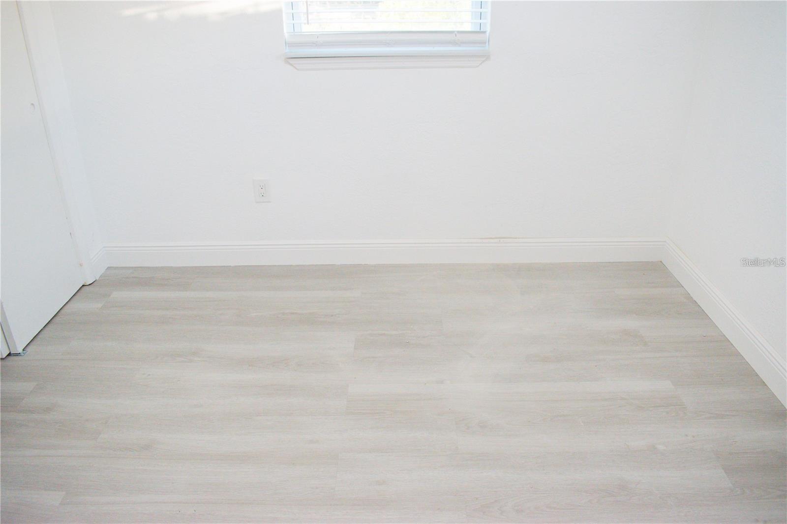 6101 DUBLIN DR — photo 10