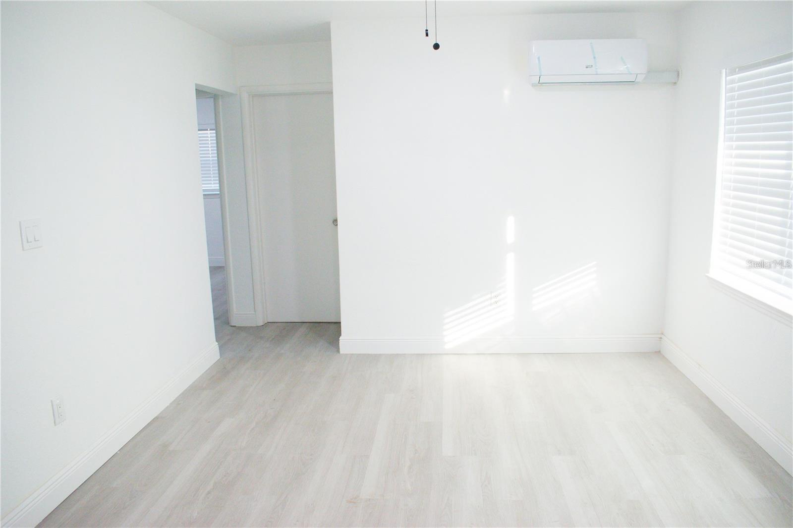 6101 DUBLIN DR — photo 9