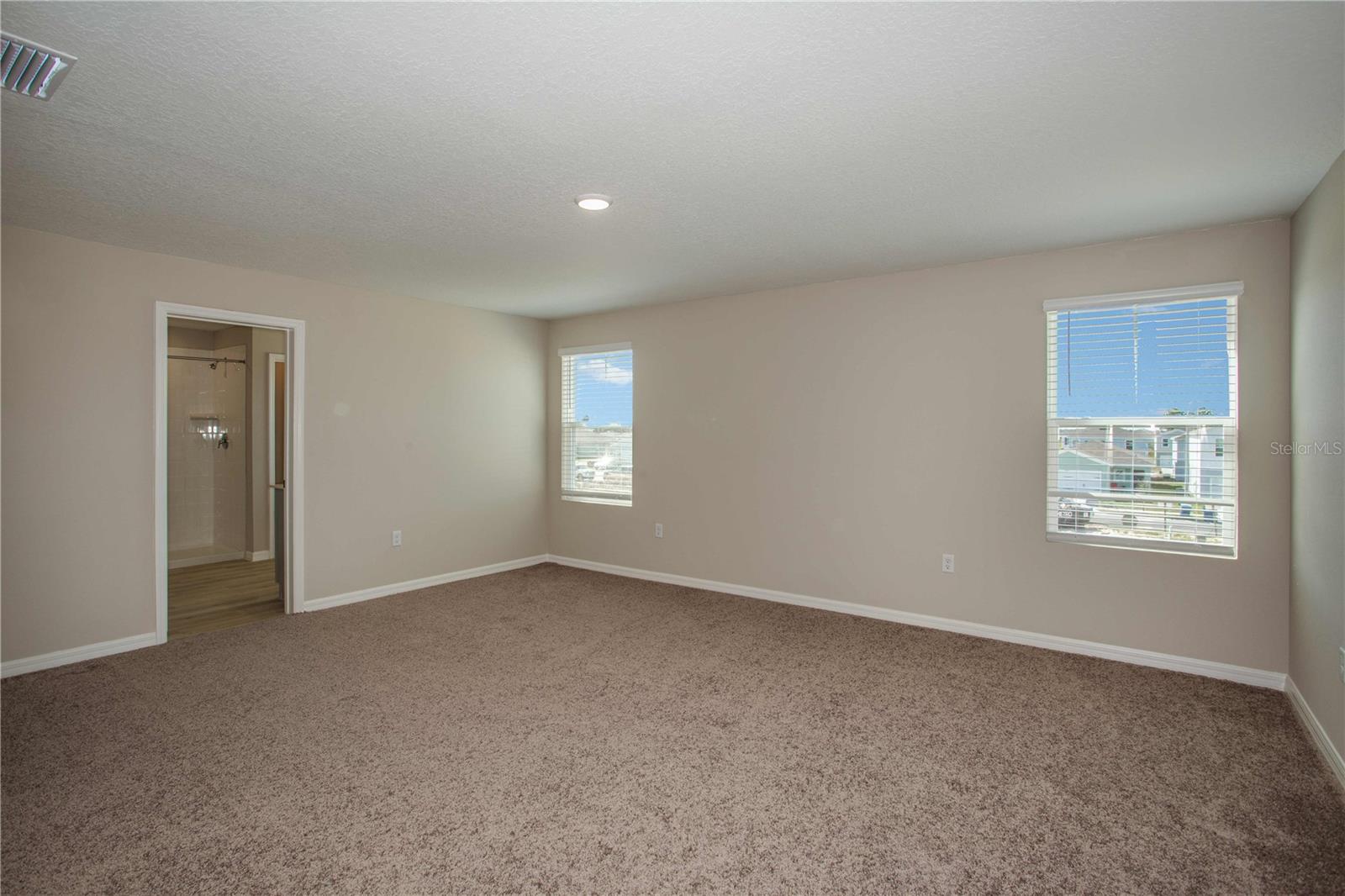 2167 LAWSON WAY — photo 4