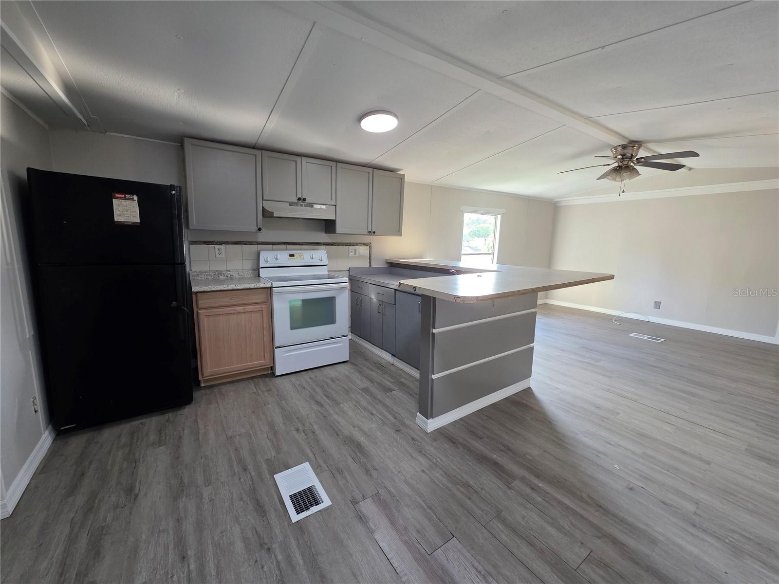 14900 PORTER ST — photo 9
