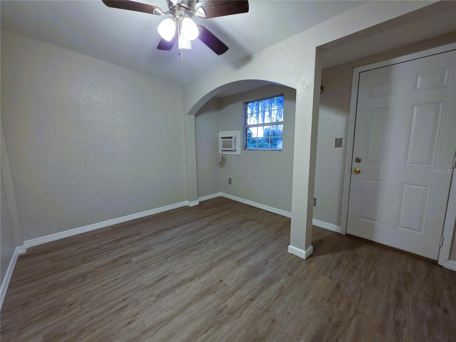 14900 PORTER ST — photo 17