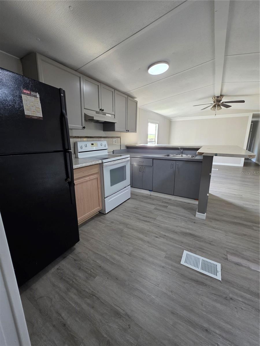 14900 PORTER ST — photo 7