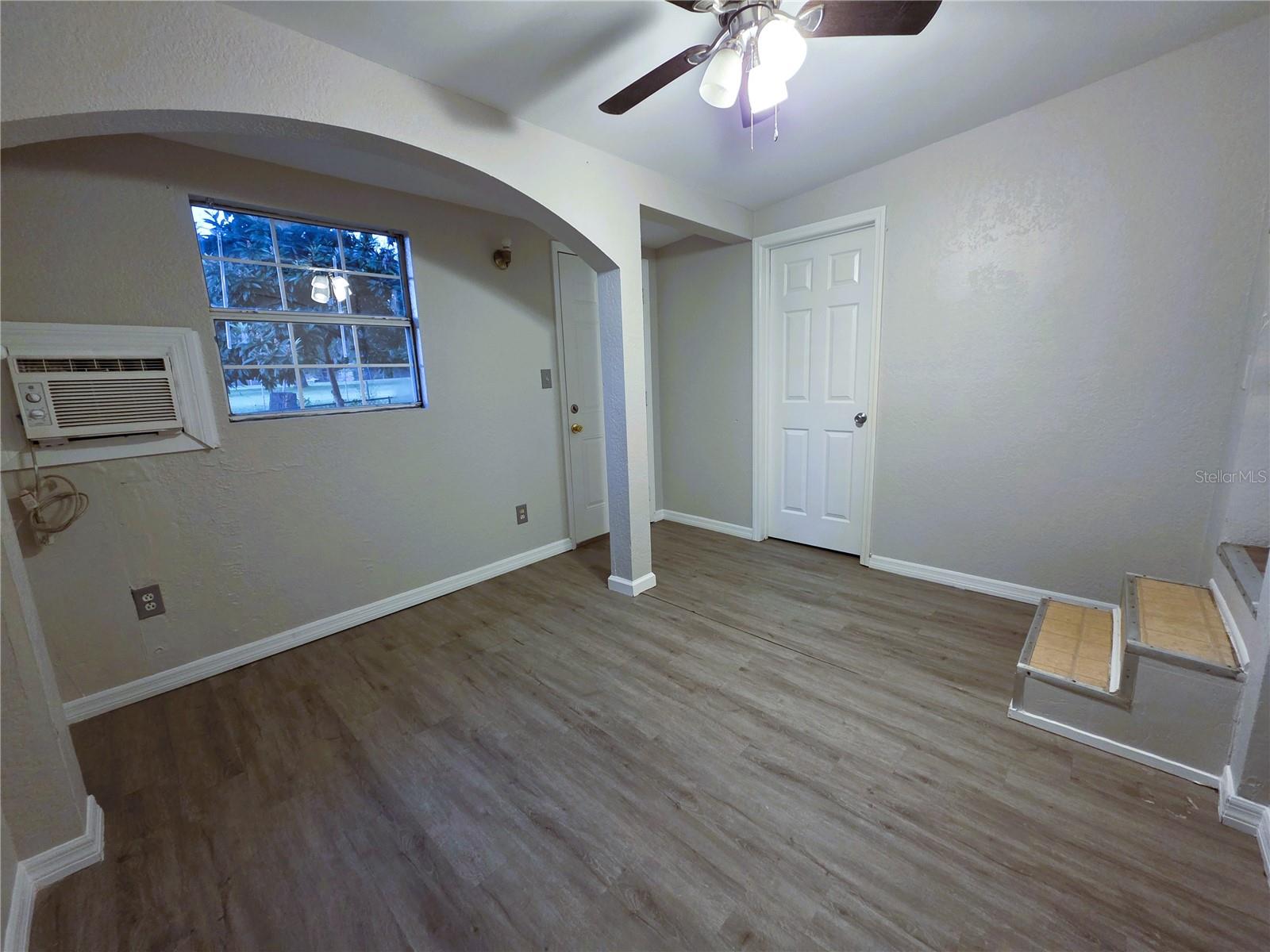 14900 PORTER ST — photo 15