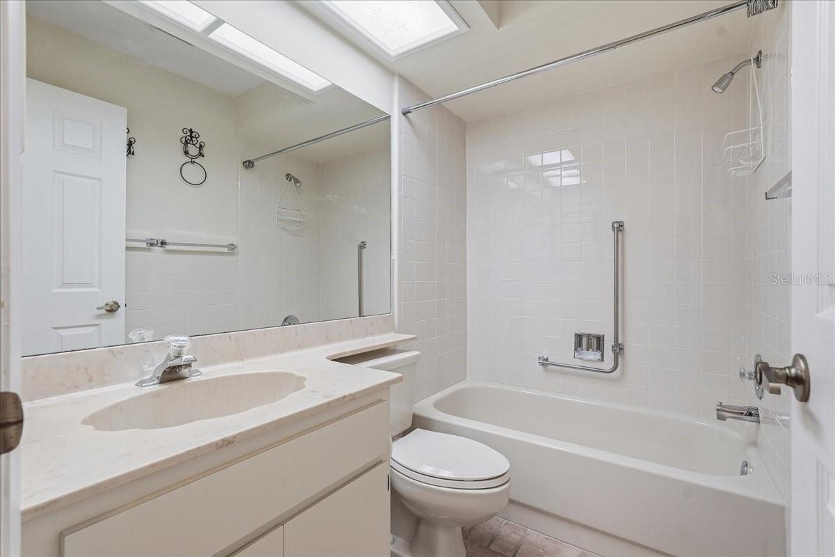 11508 ORLEANS LN #11508 — photo 32