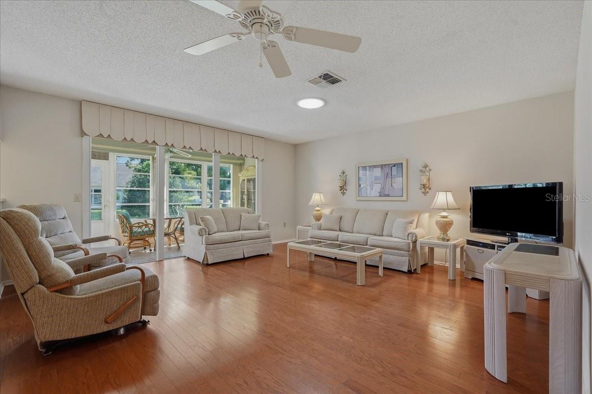11508 ORLEANS LN #11508 — photo 13