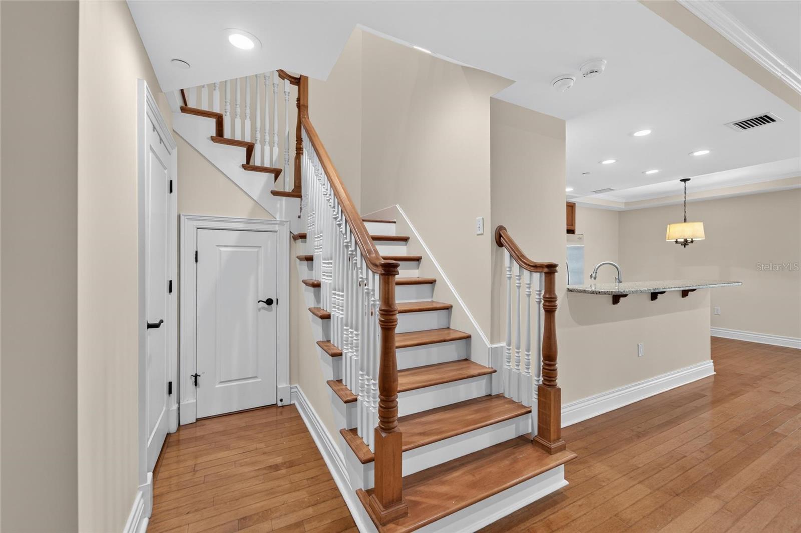 610 S ROME AVE #102 — photo 10