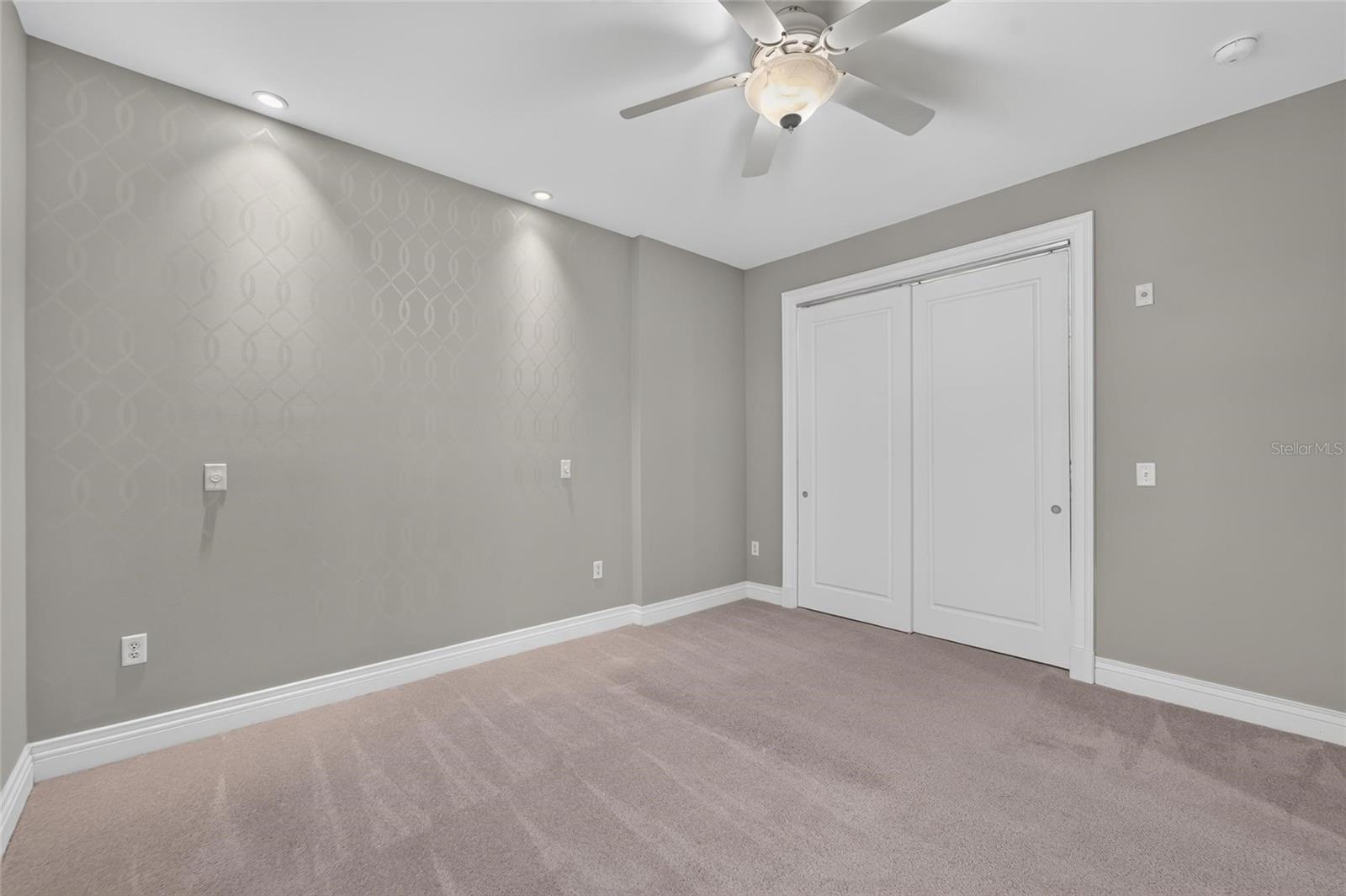 610 S ROME AVE #102 — photo 26