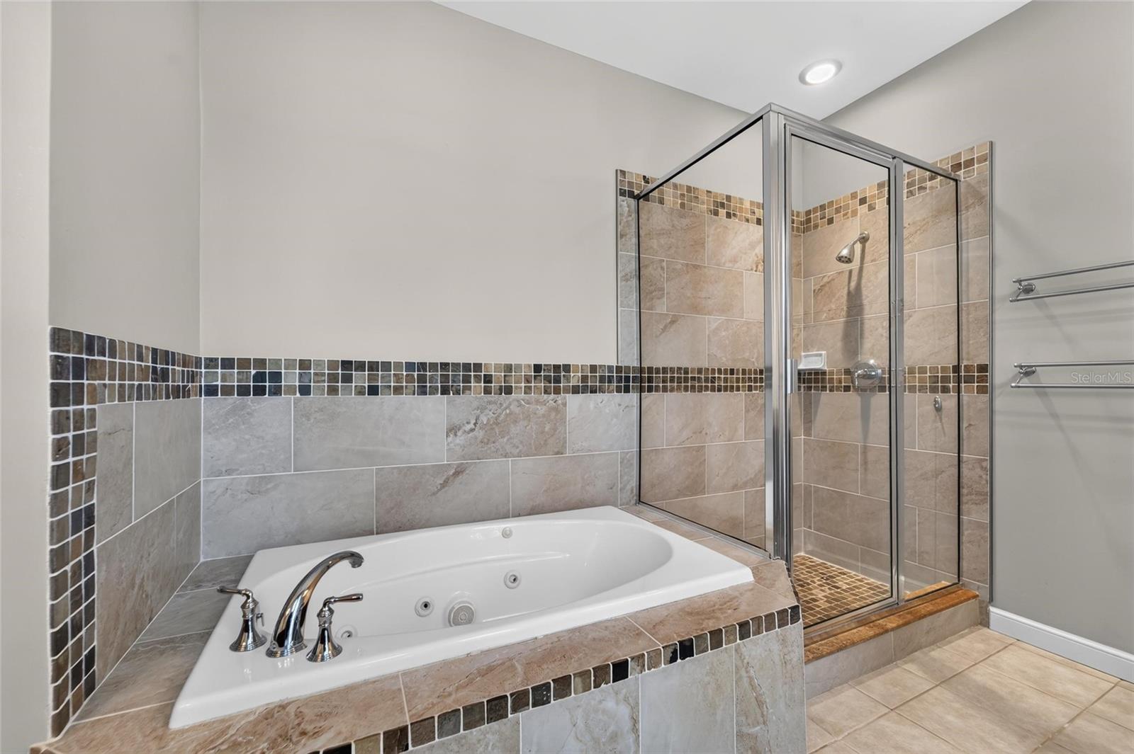 610 S ROME AVE #102 — photo 34