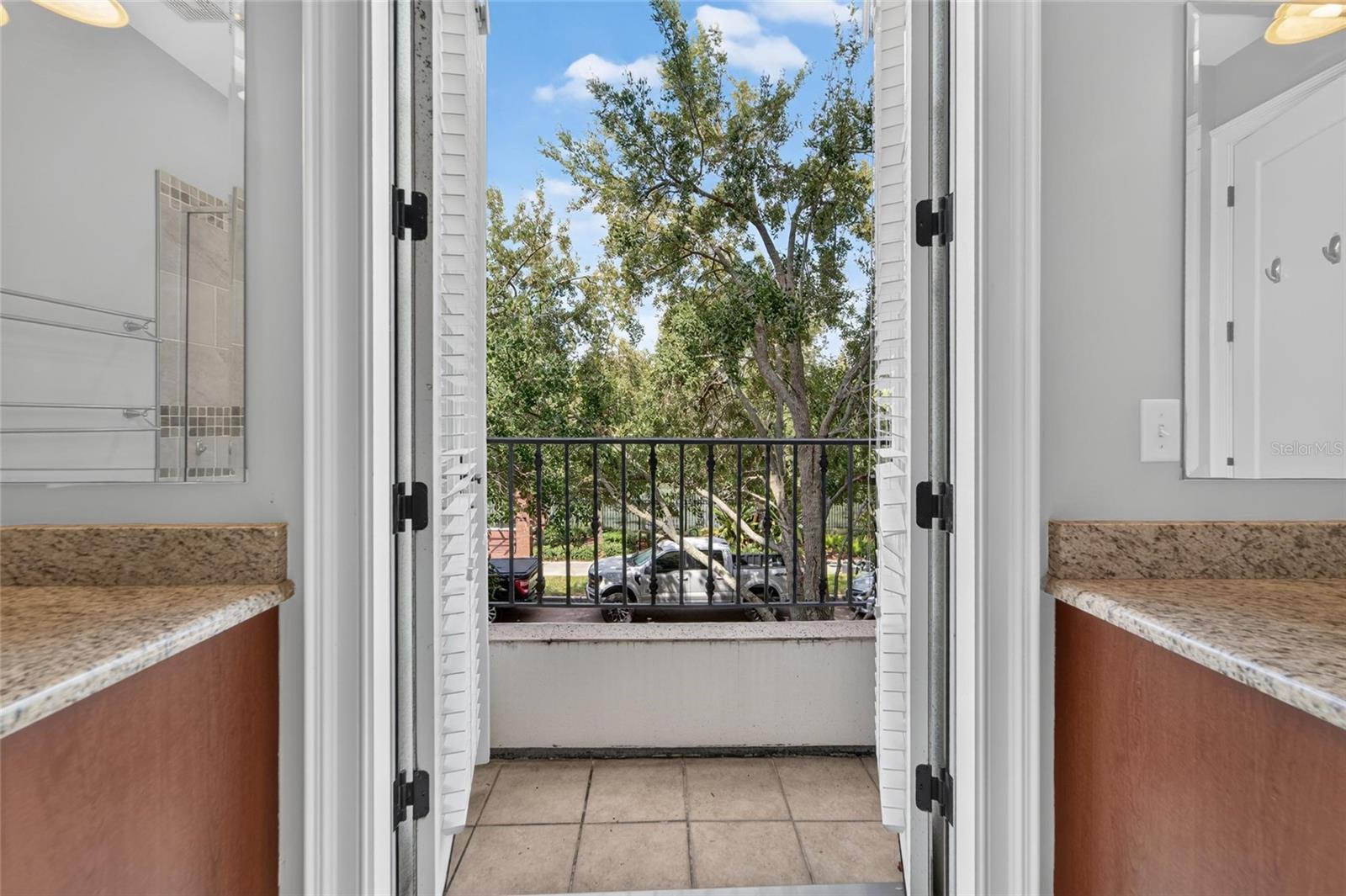 610 S ROME AVE #102 — photo 37