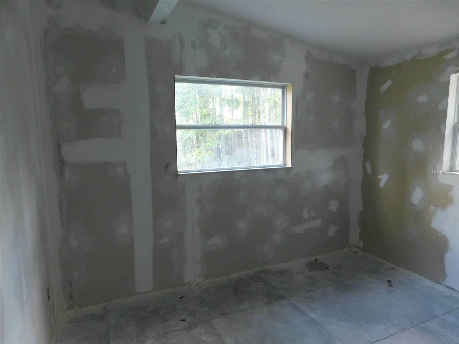 5622 HOBSON ST NE — photo 9
