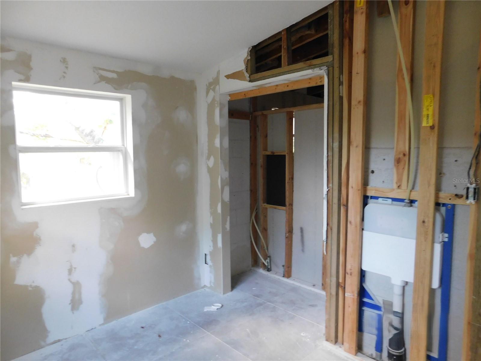 5622 HOBSON ST NE — photo 10