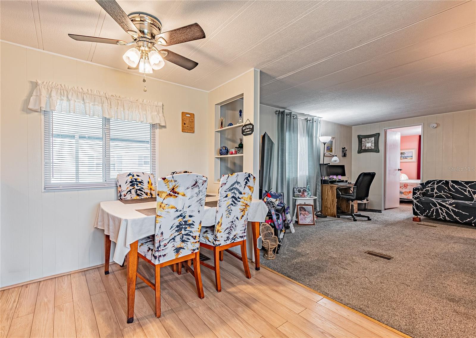 5402 MOHAWK ST — photo 12