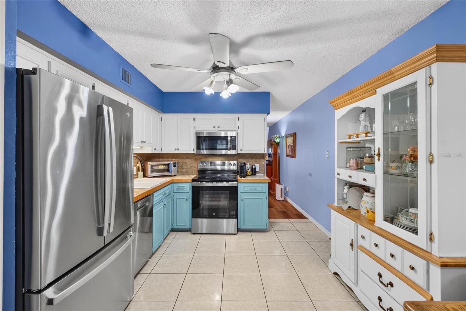 2287 PHILIPPINE DR #9 — photo 8