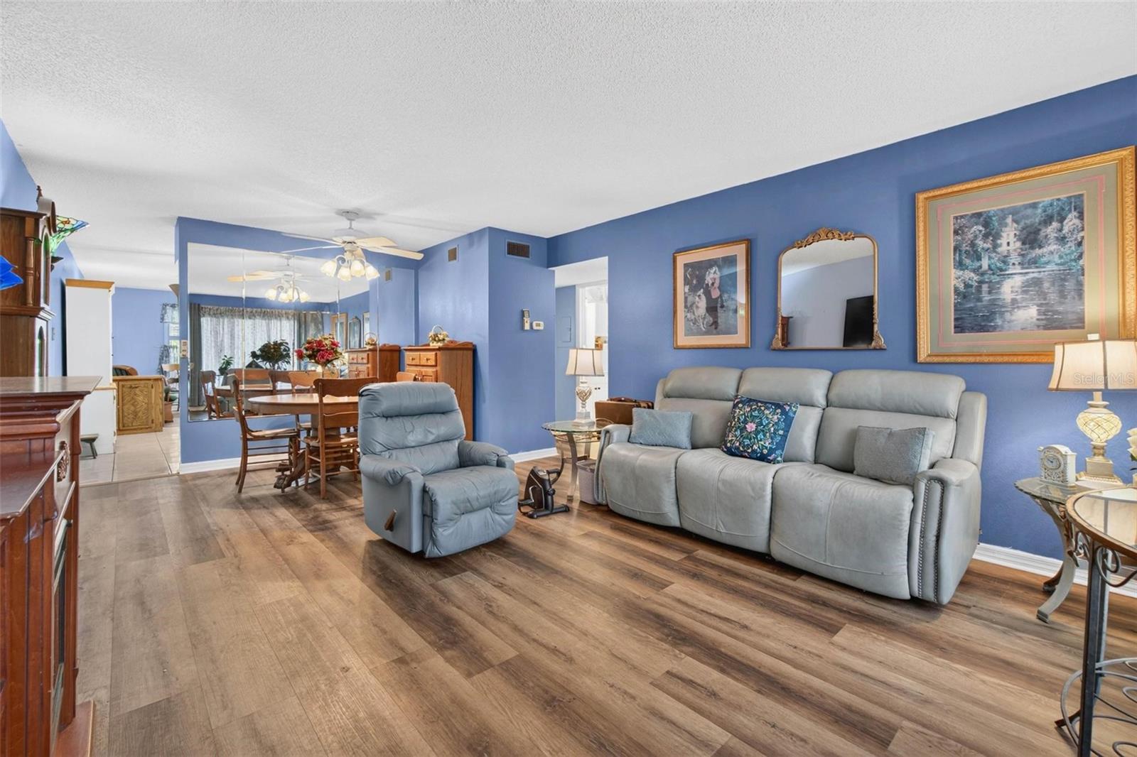 2287 PHILIPPINE DR #9 — photo 3