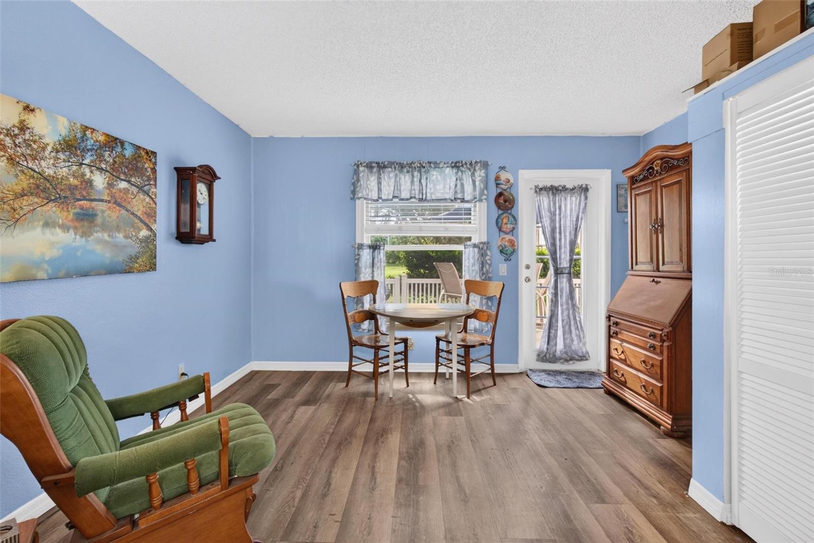 2287 PHILIPPINE DR #9 — photo 12
