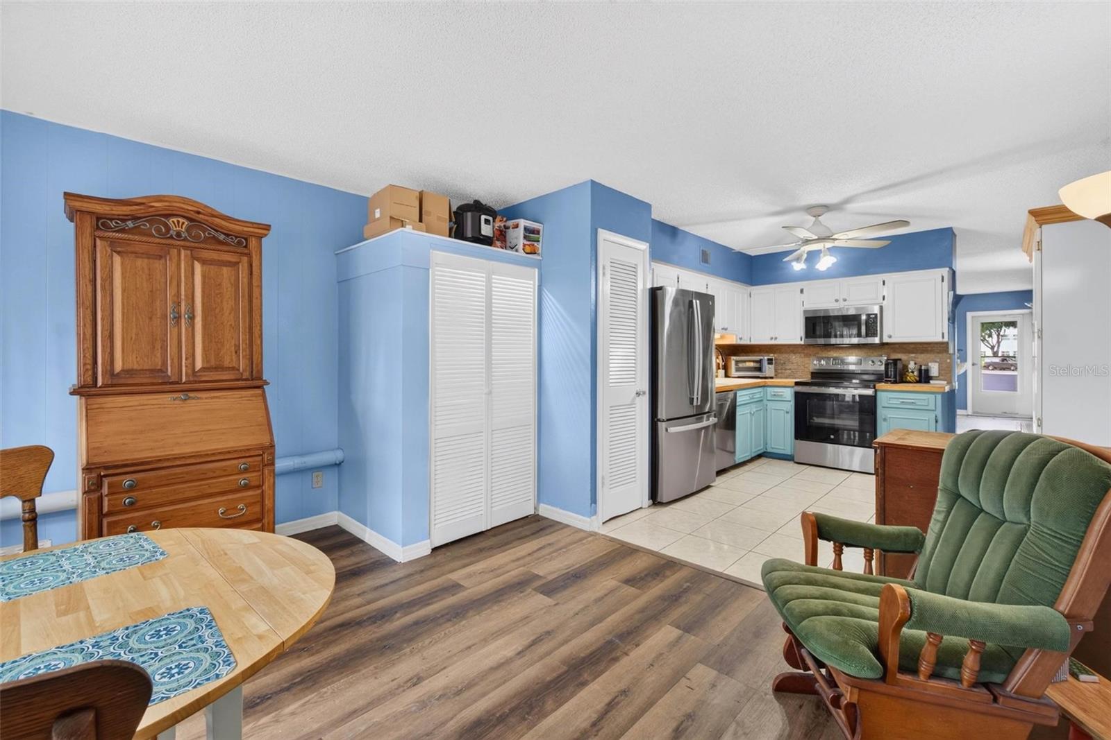 2287 PHILIPPINE DR #9 — photo 11