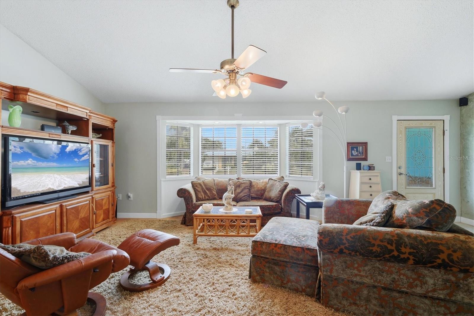 1137 PONDEROSA RD — photo 4