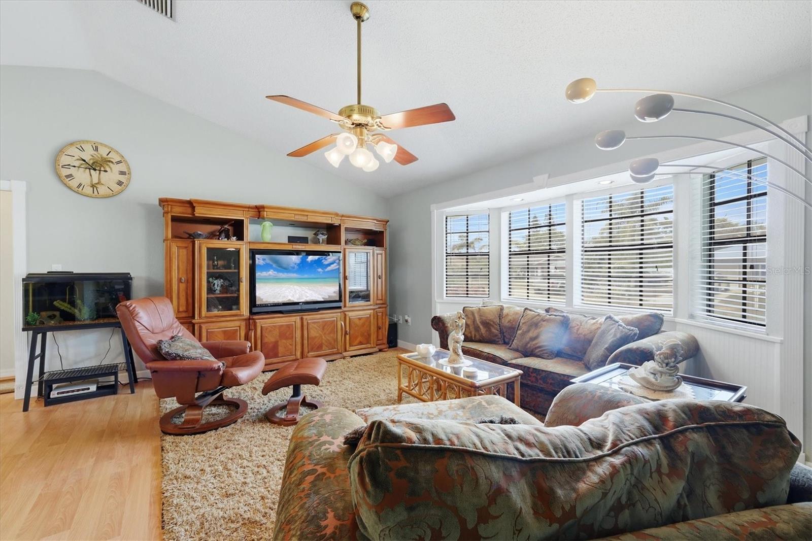 1137 PONDEROSA RD — photo 5