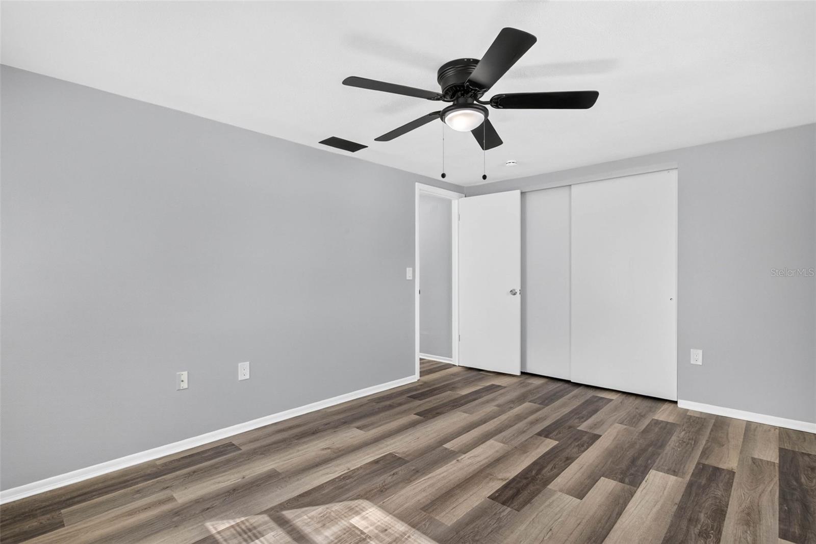 7804 HAWTHORN DR — photo 18