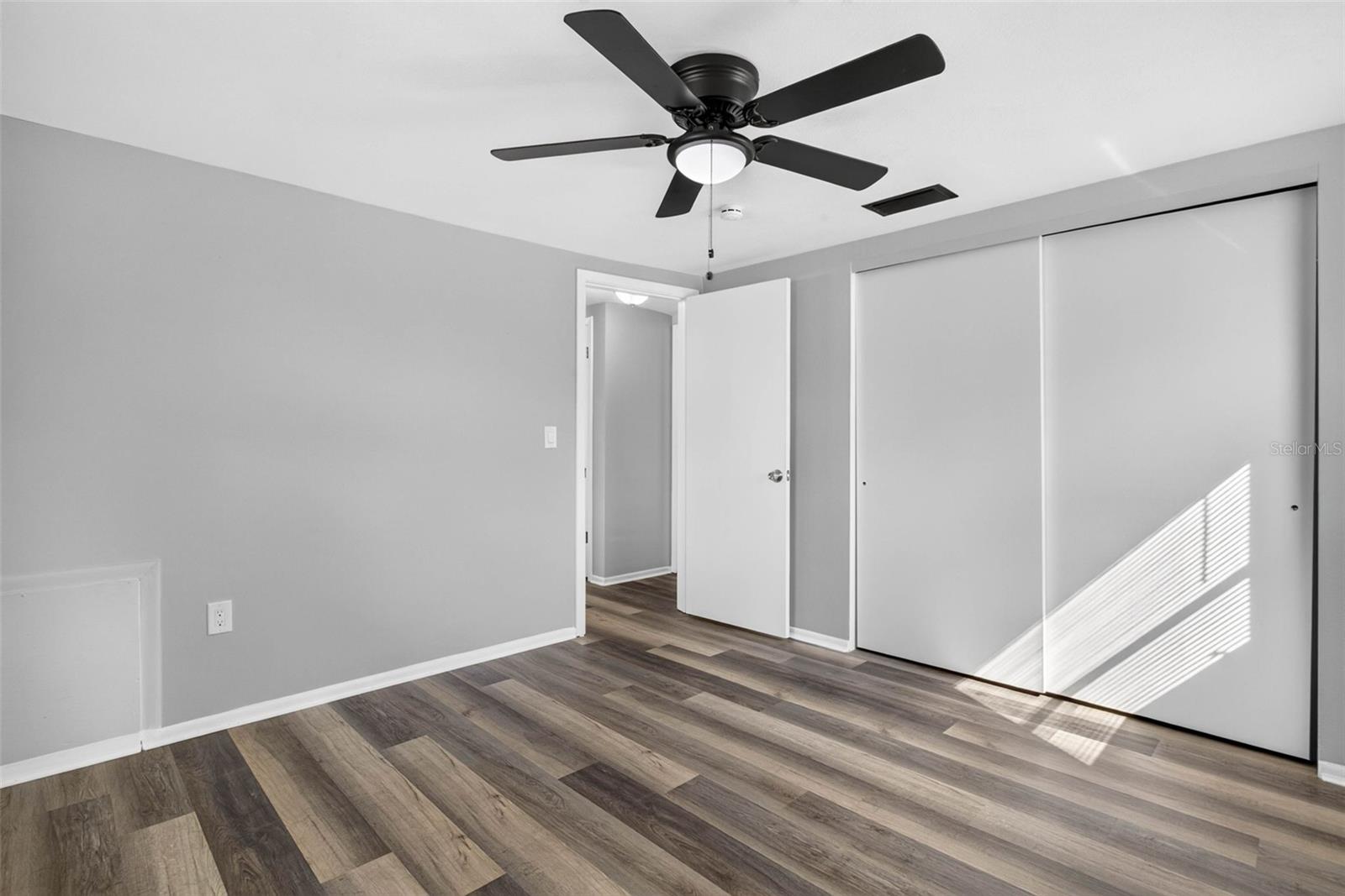 7804 HAWTHORN DR — photo 15