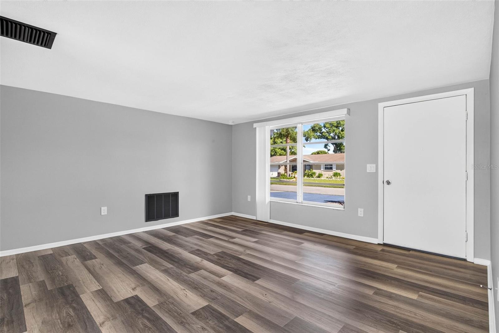 7804 HAWTHORN DR — photo 6