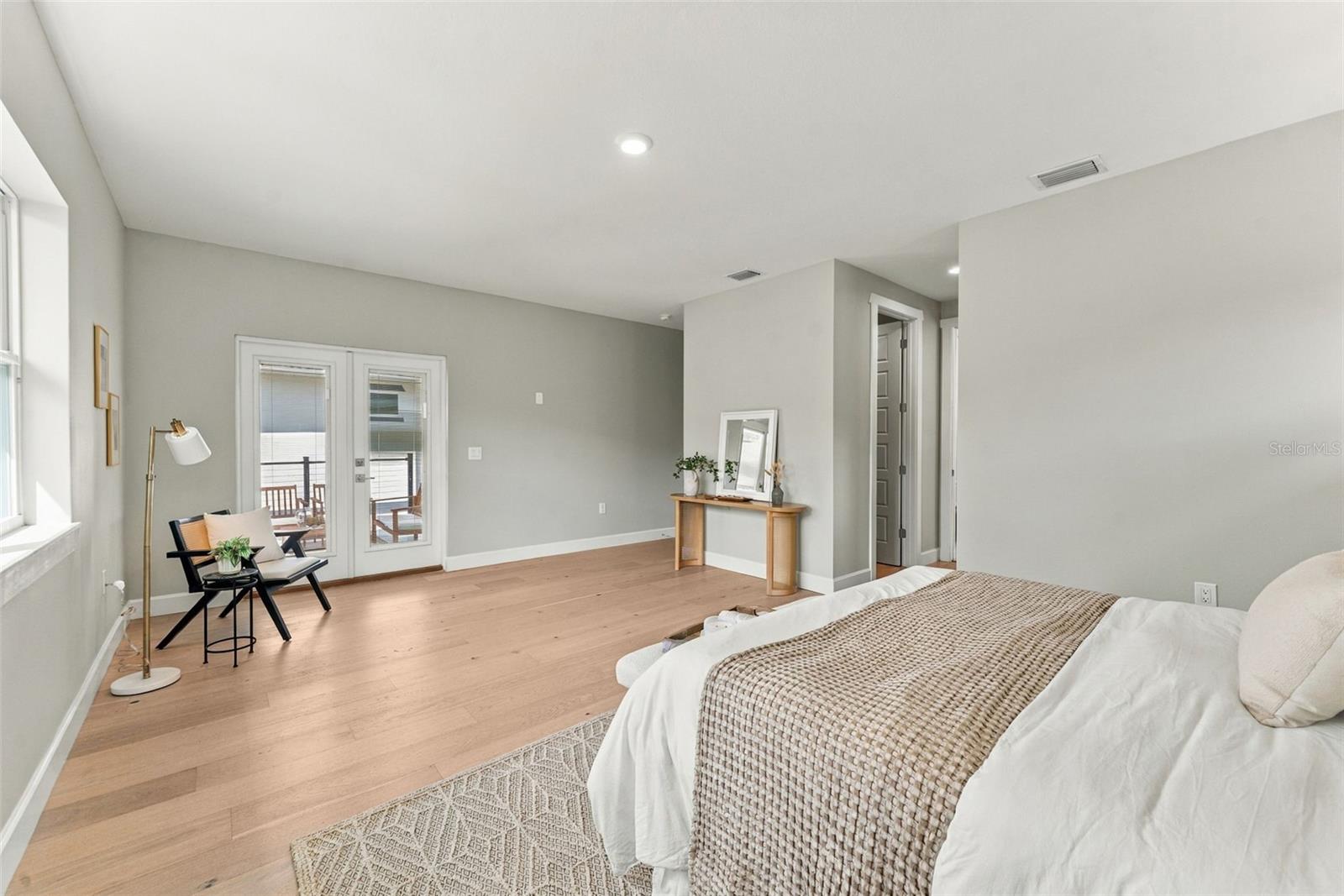 3310 W WYOMING AVE — photo 11