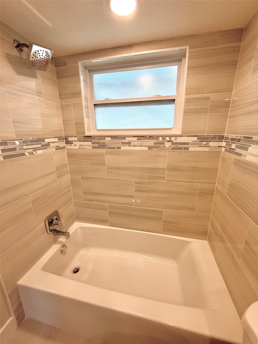4142 WOODFIELD AVE — photo 31