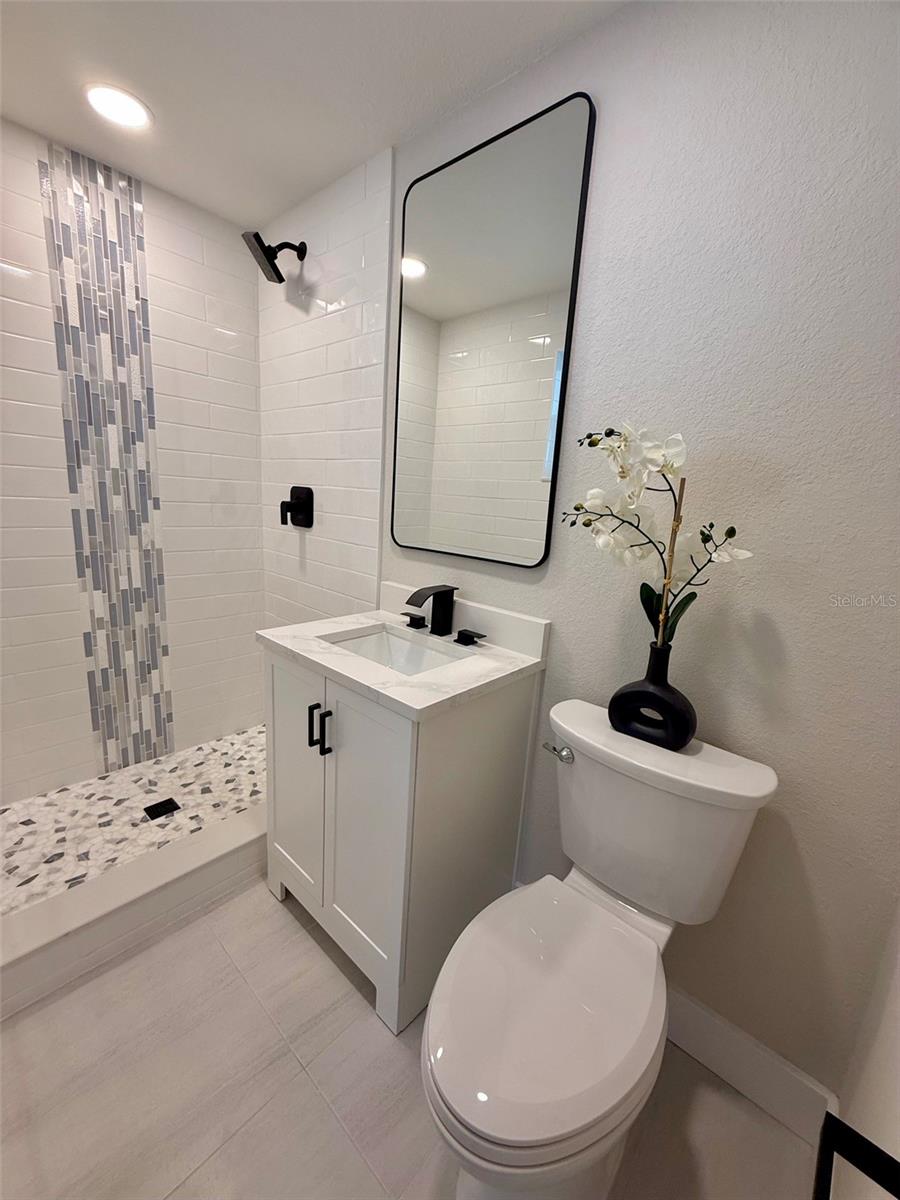 4142 WOODFIELD AVE — photo 27