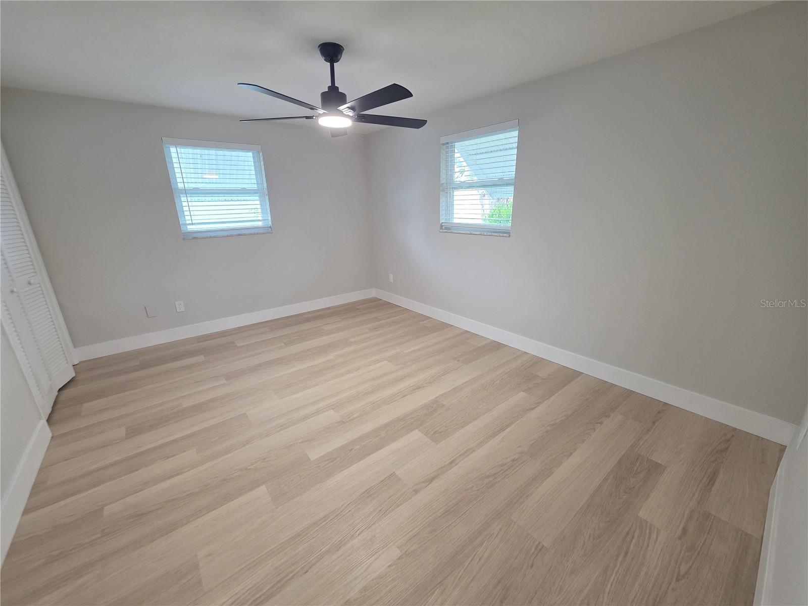 4142 WOODFIELD AVE — photo 25