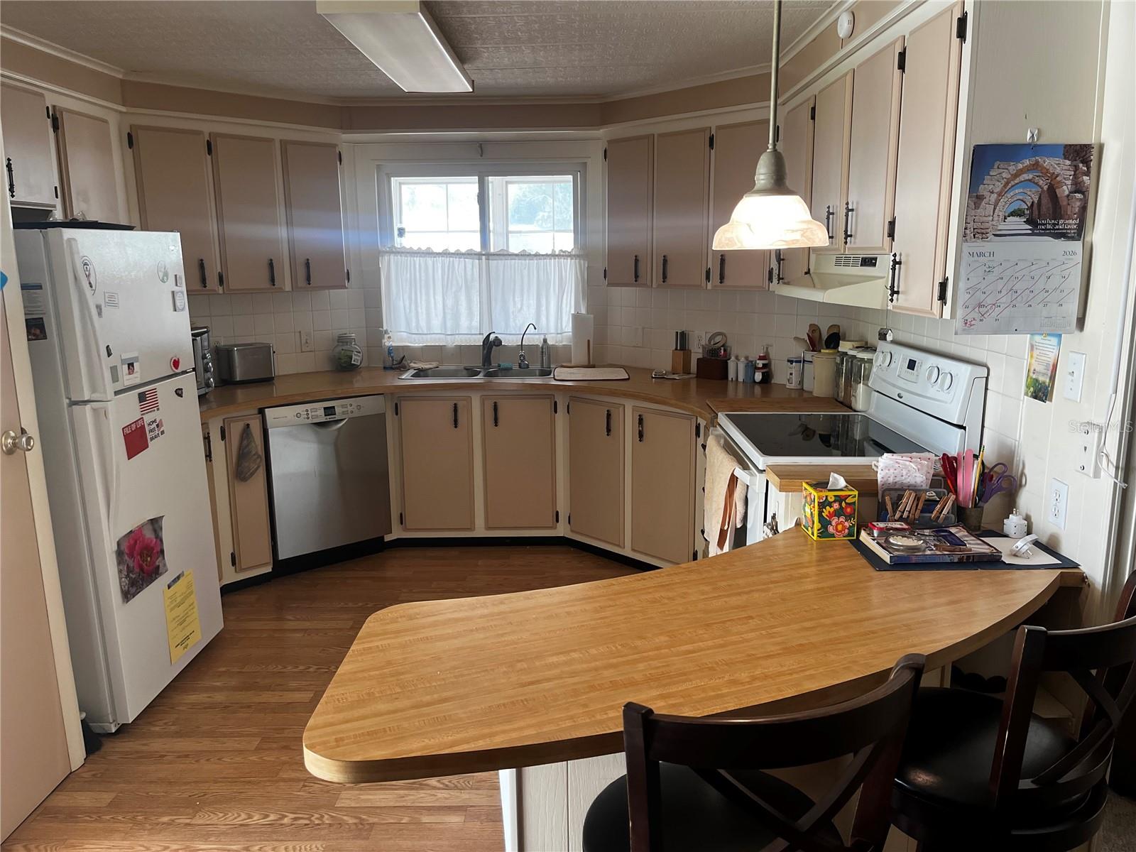 192 PHILADELPHIA BLVD #9 — photo 2
