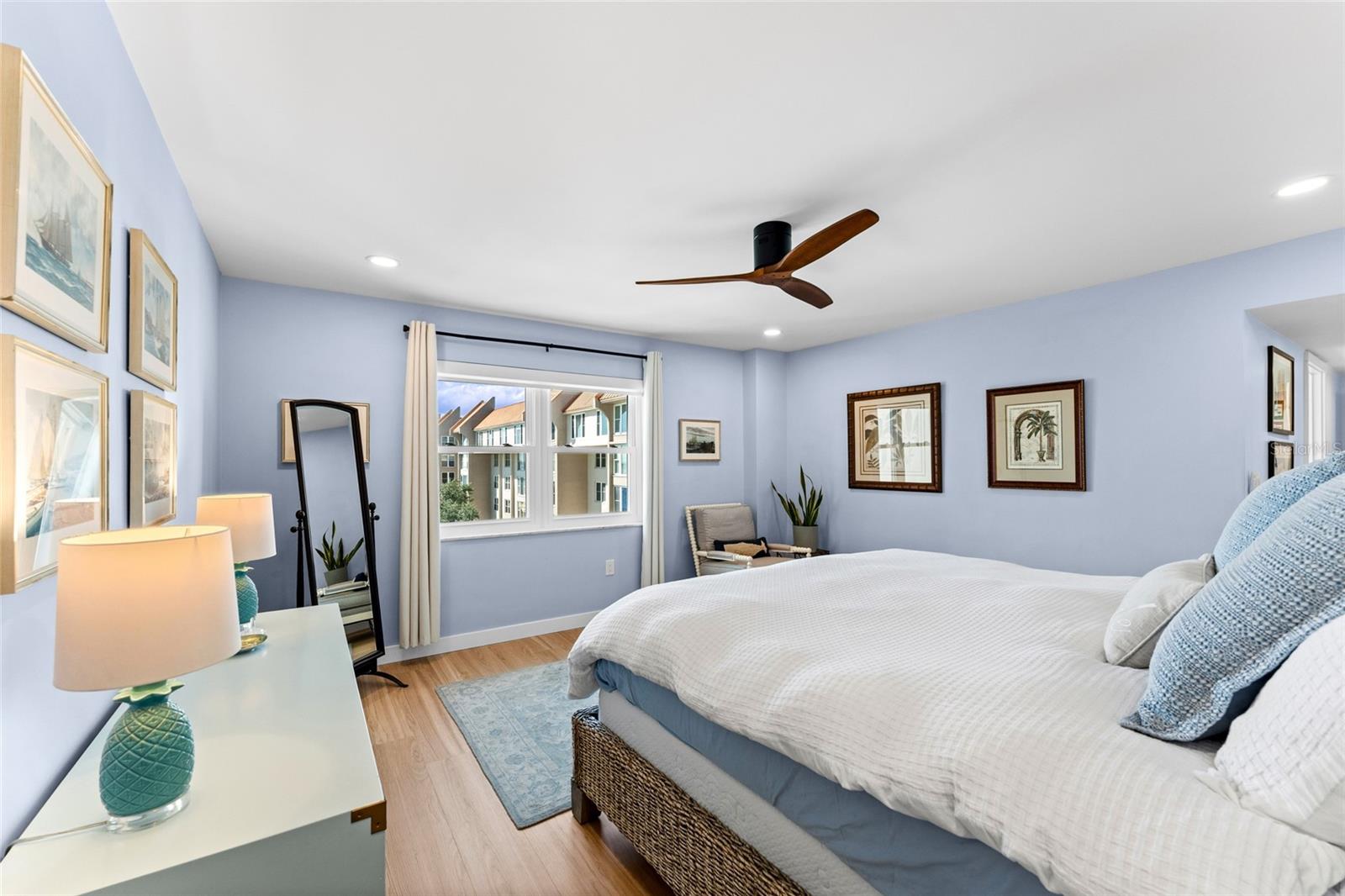 622 EDGEWATER DR #721 — photo 37