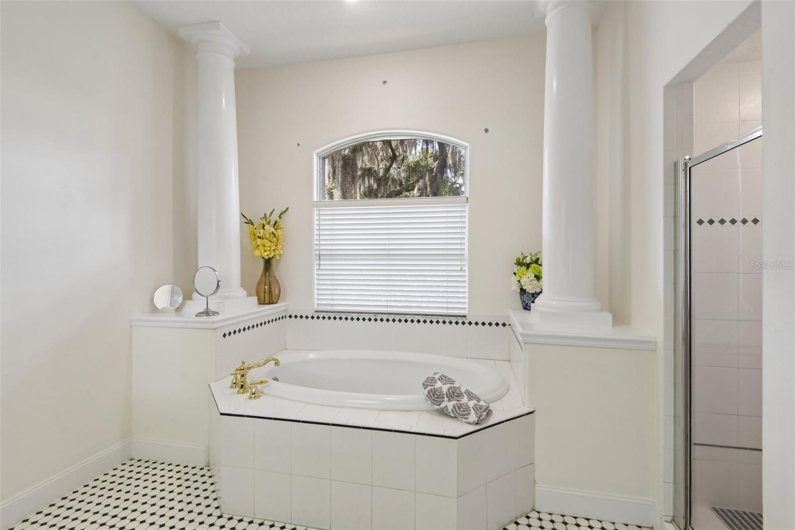 3503 OAK CLUB CT — photo 28