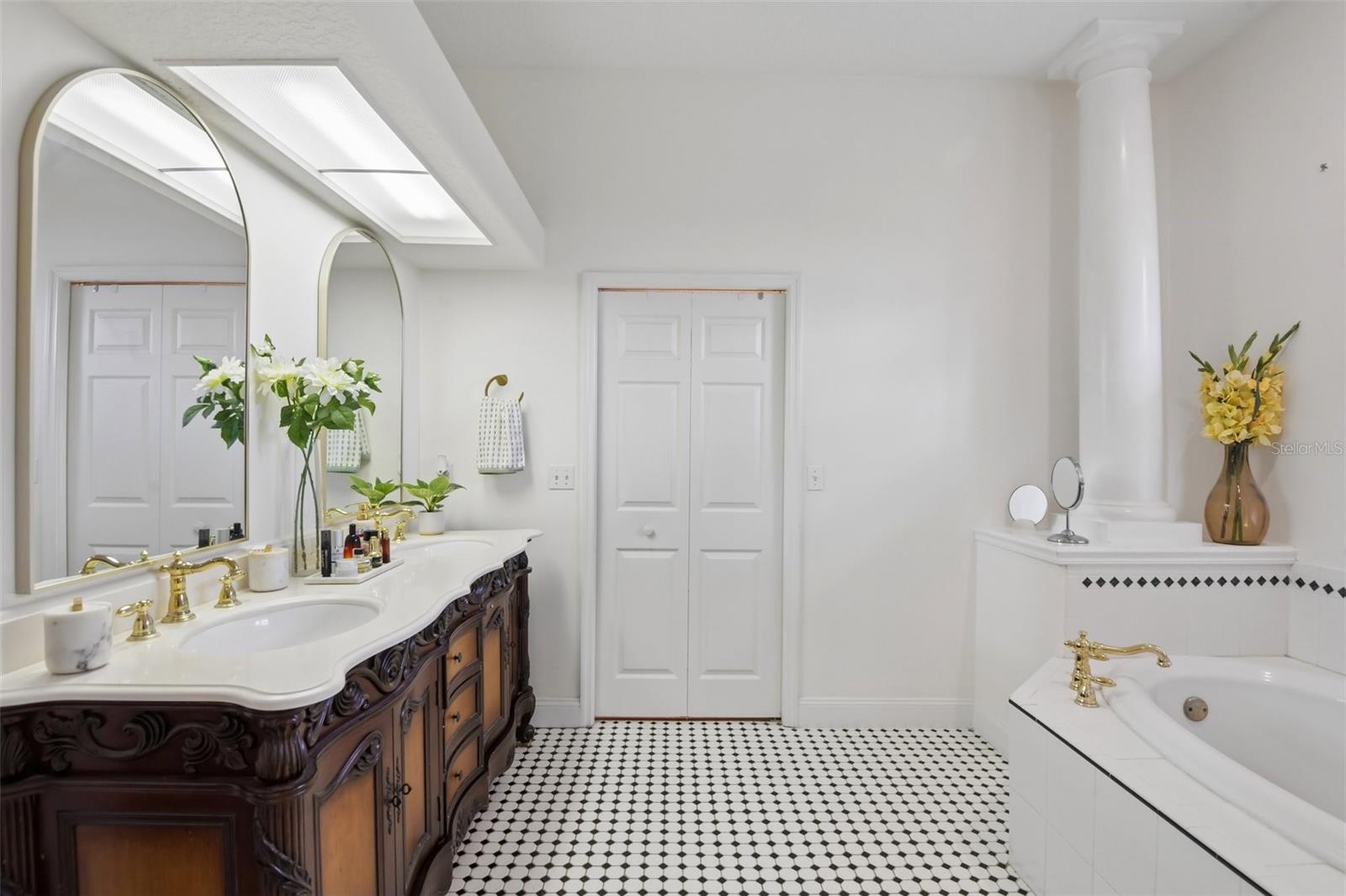 3503 OAK CLUB CT — photo 27