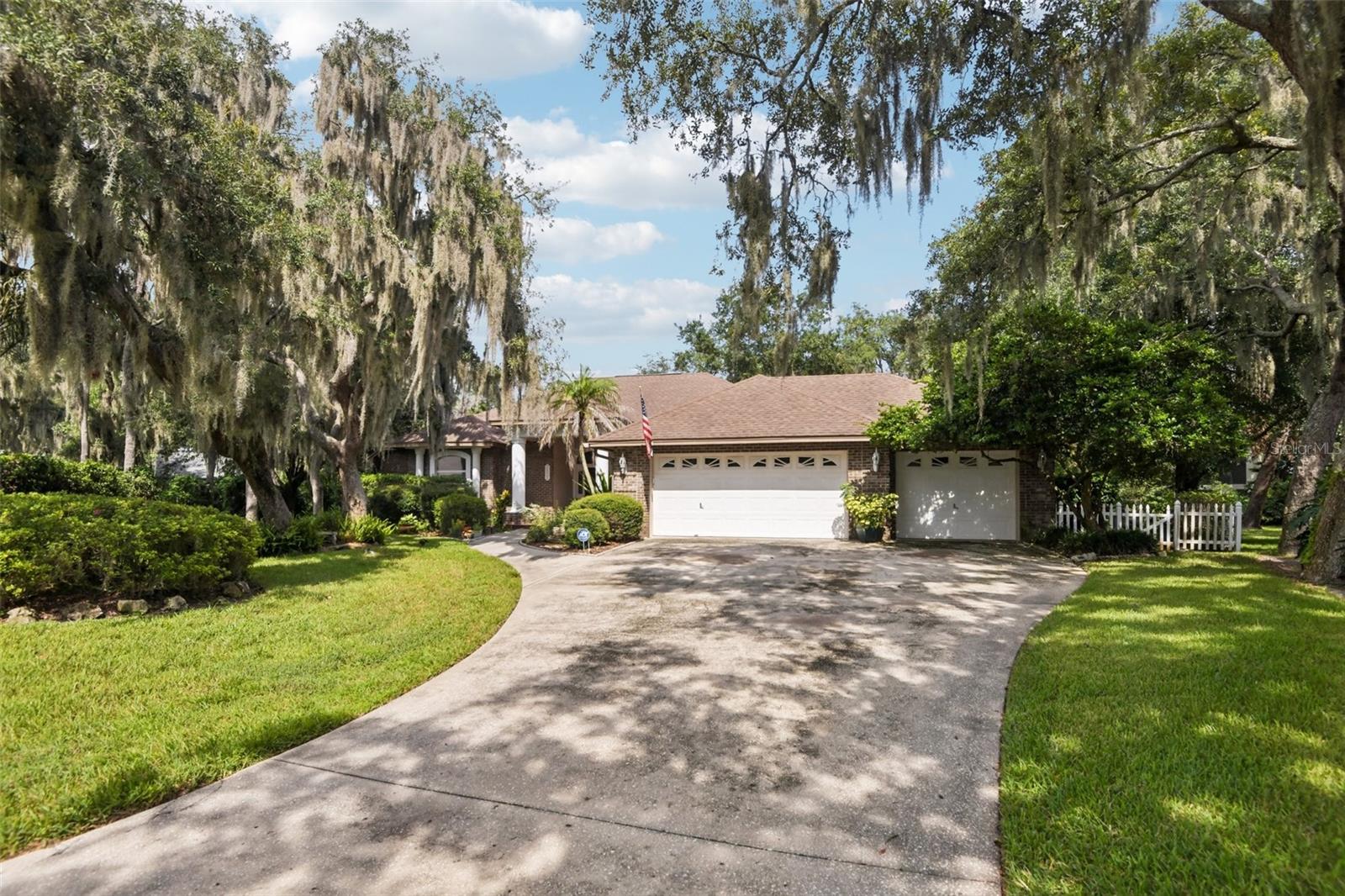 3503 OAK CLUB CT — photo 82