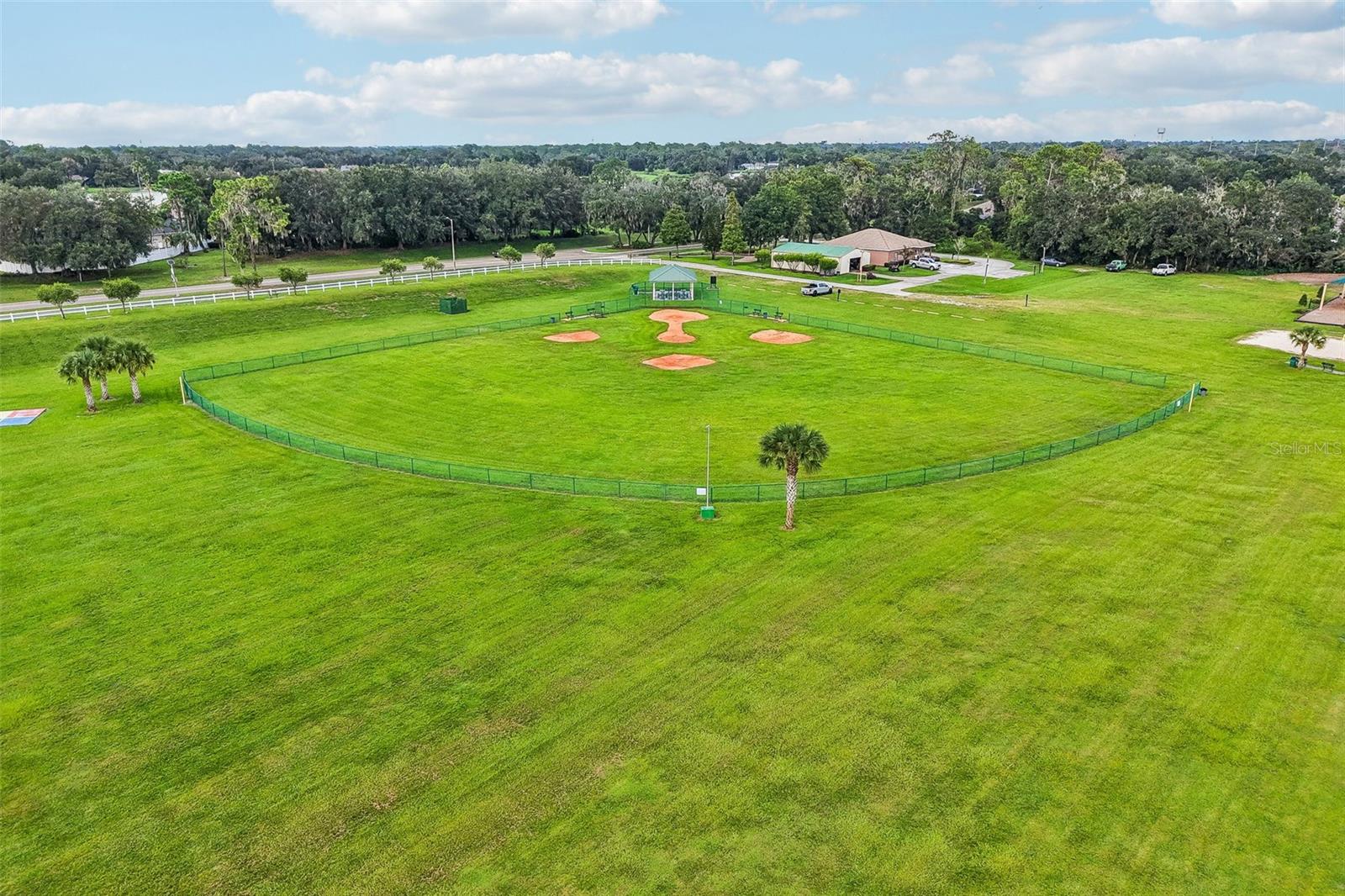 3503 OAK CLUB CT — photo 78