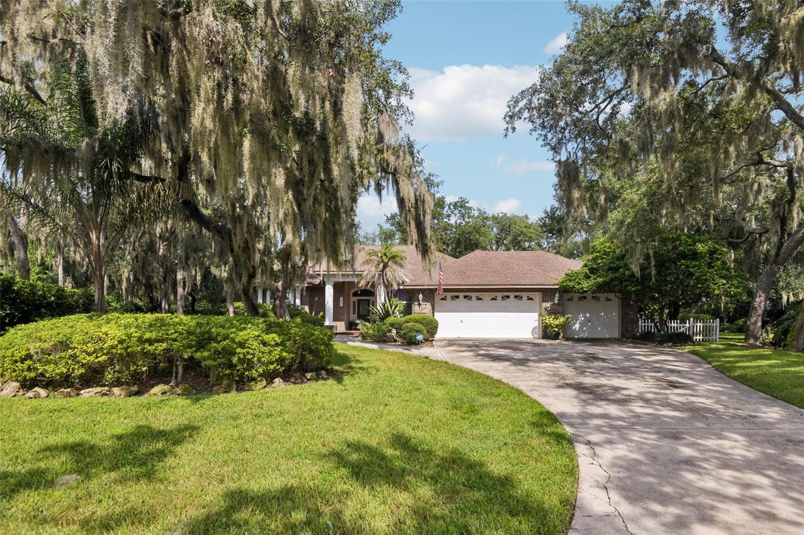 3503 OAK CLUB CT — photo 81